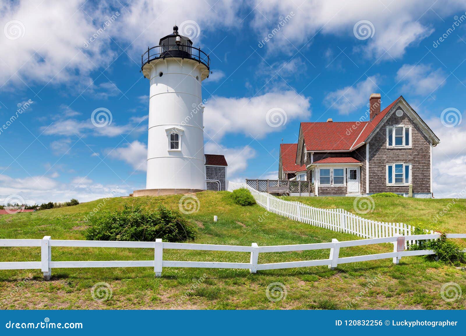 cape cod lighthouse, massachusetts