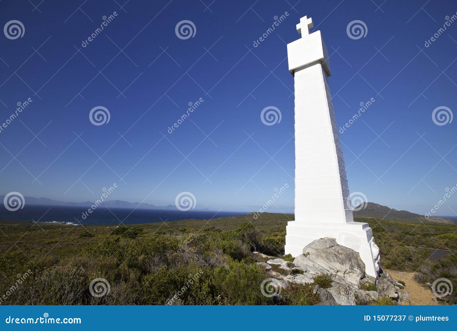 cape point cross, gama and dias honoured