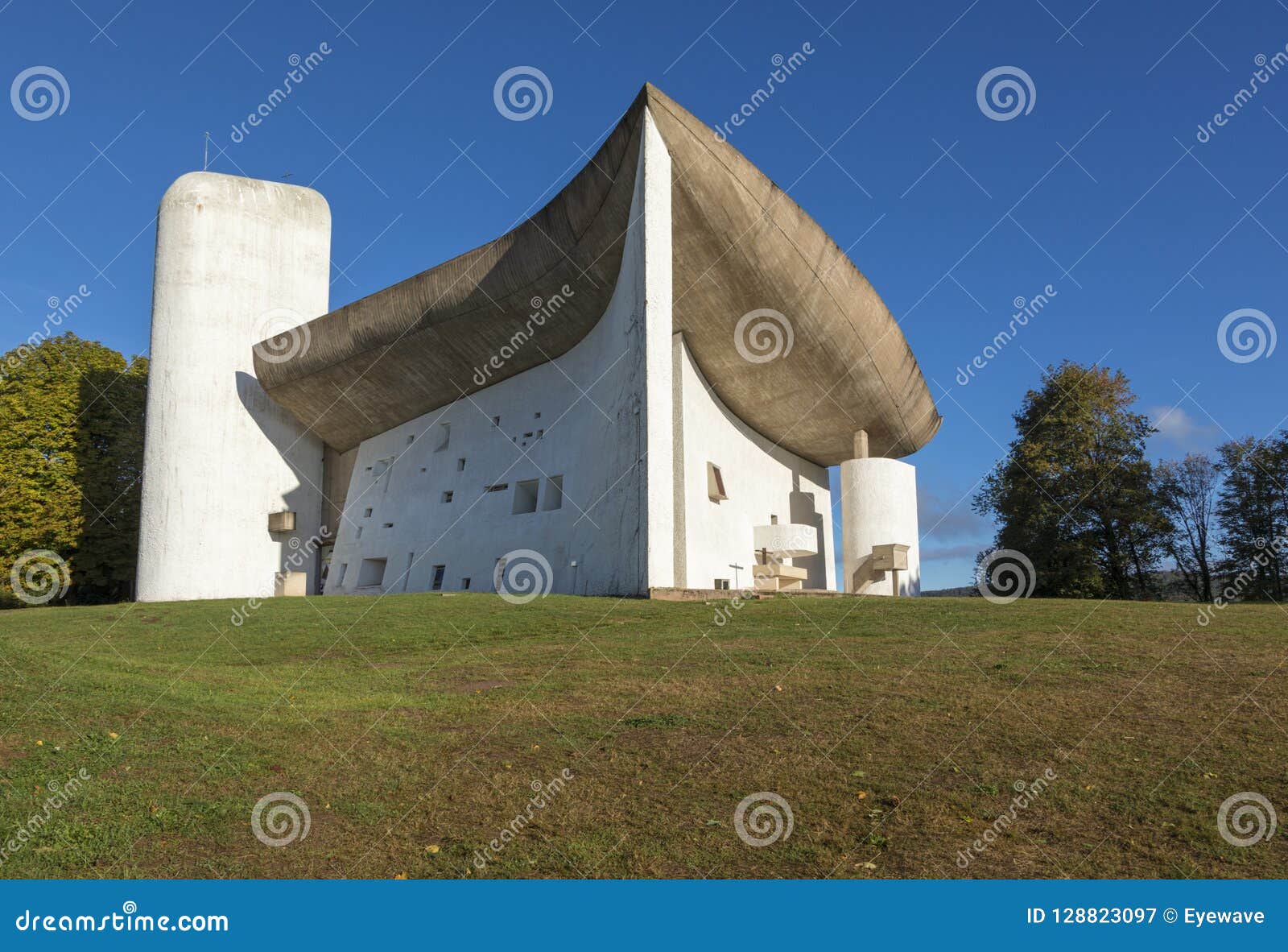 cassette Third Circumference Capela De Notre Dame Du Haut Em Ronchamp, França Fotografia Editorial - Imagem de concreto, marco: 128823097 cassette Third Circumference Capela De Notre Dame Du Haut Em Ronchamp, França Fotografia Editorial - Imagem de concreto, marco: 128823097