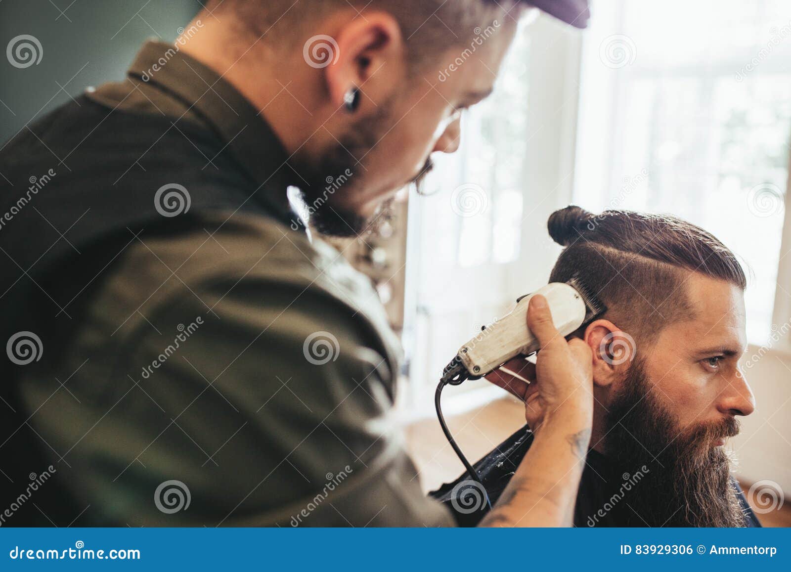 Mantella Nera Cappa Da Parrucchiere E Barbiere - Taglia Unisex Per Adulti E Bambini, Regolabile In Nylon Nero/Grigio Cappa Parrucchiere - Foto 8