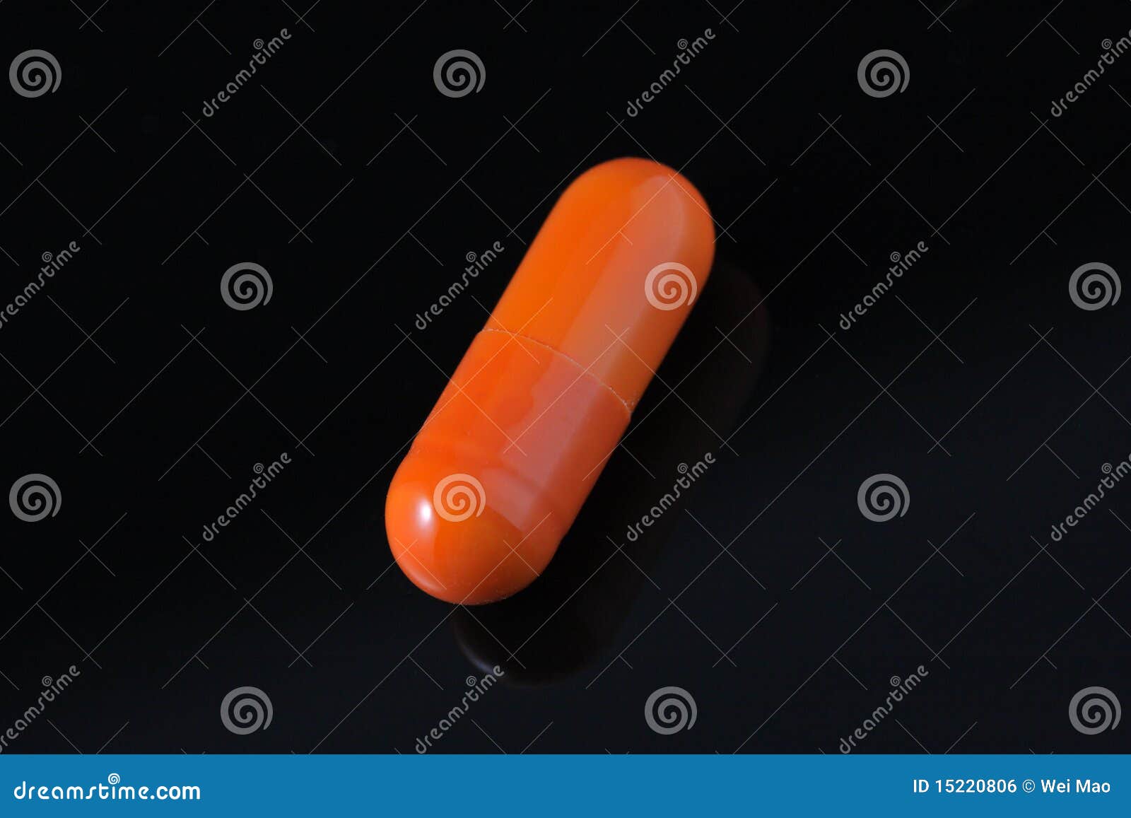 Capsule orange photo stock. Image du remède, pharmacie 15220806