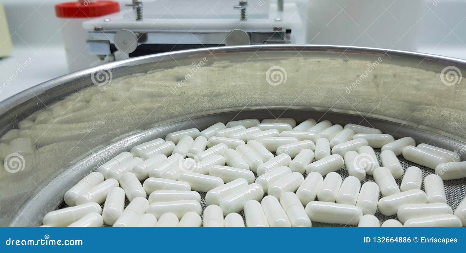 Capsules compounding stock photo. Image of tablet, capsule 132664886