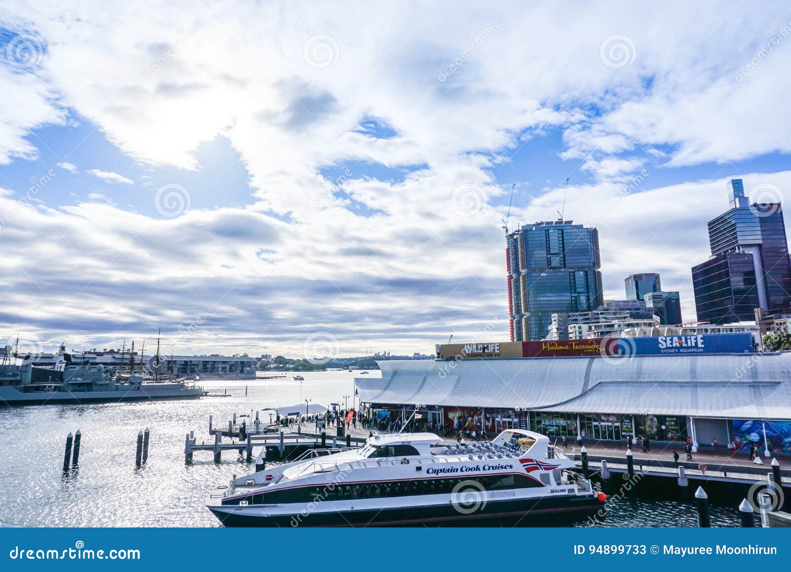 captain cook cruises darling harbour