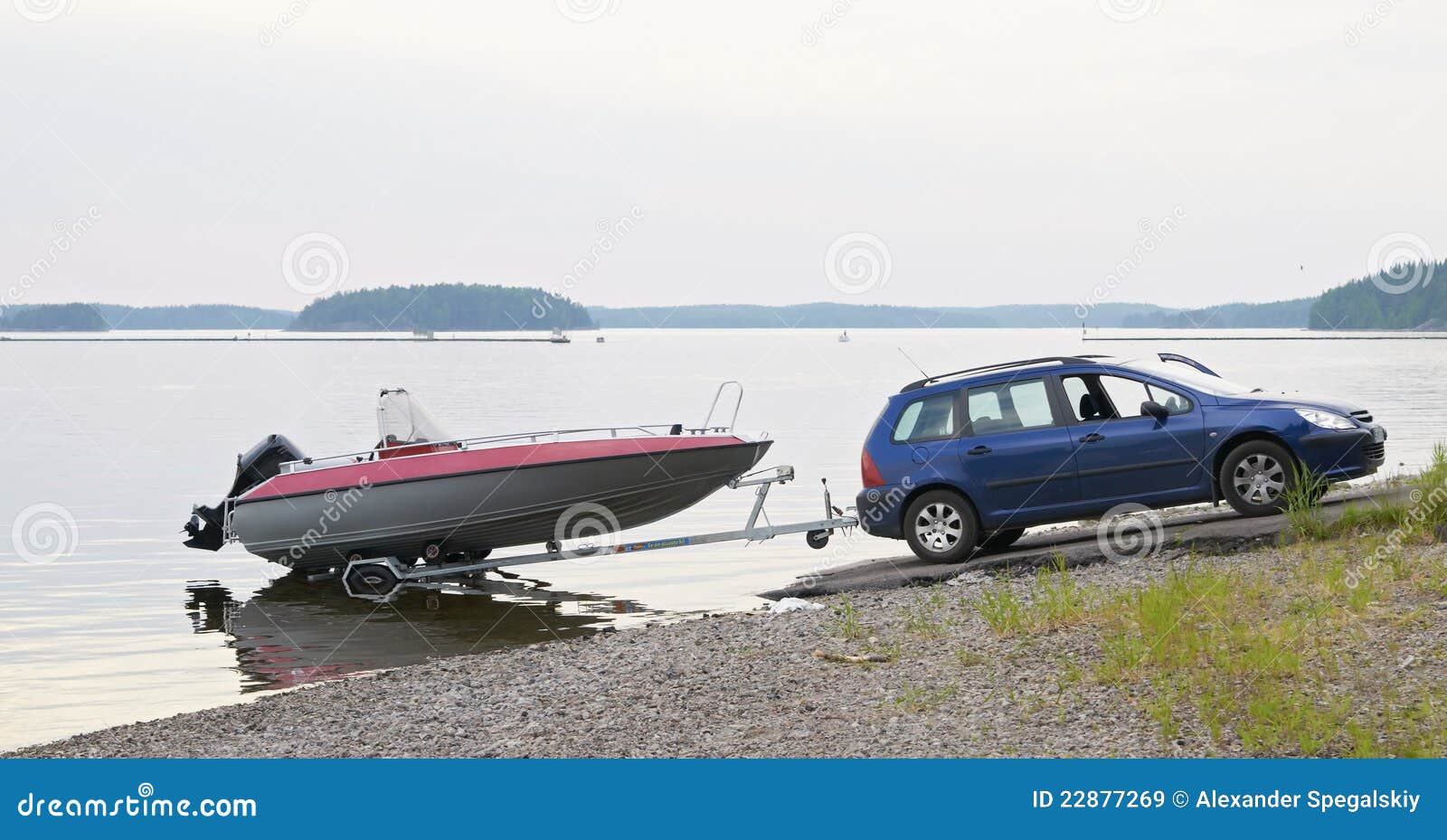 The Car With A Boat On The Trailer Royalty Free Stock 