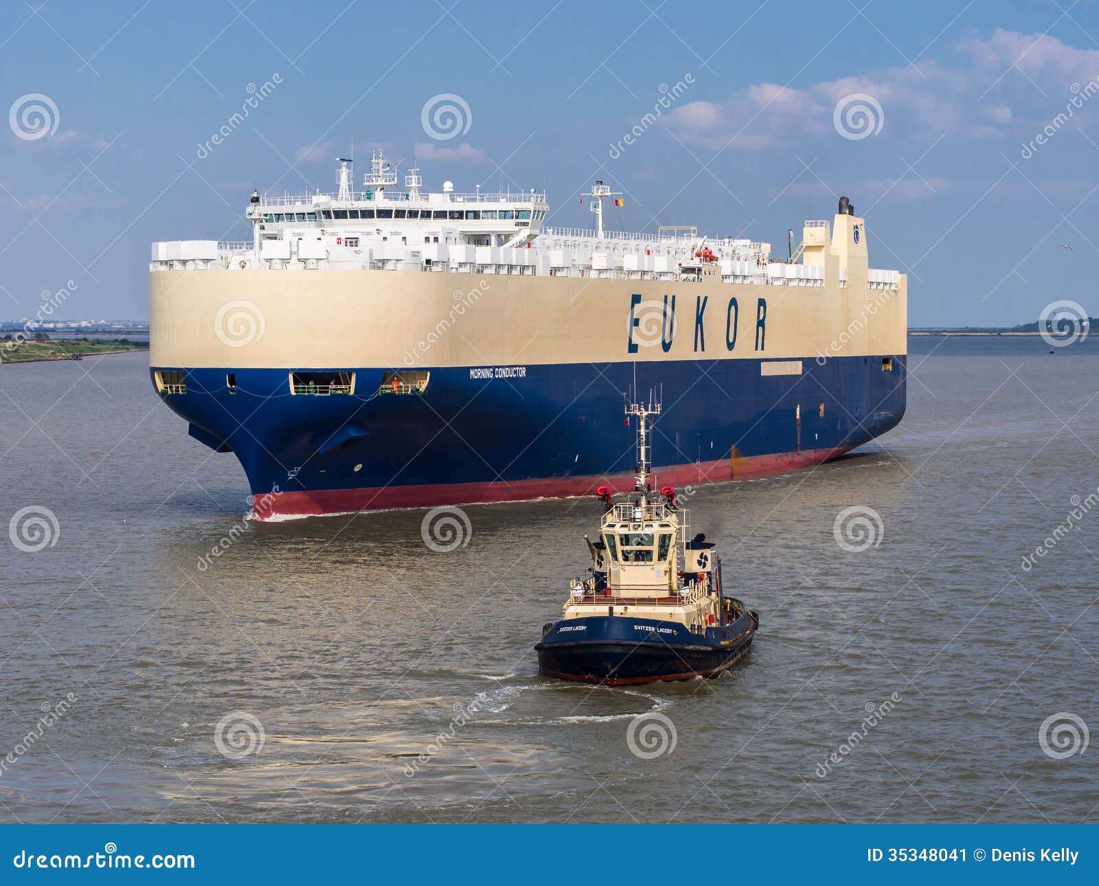 Car Carrier Ship And Tug Boat Editorial Photo - Image ...