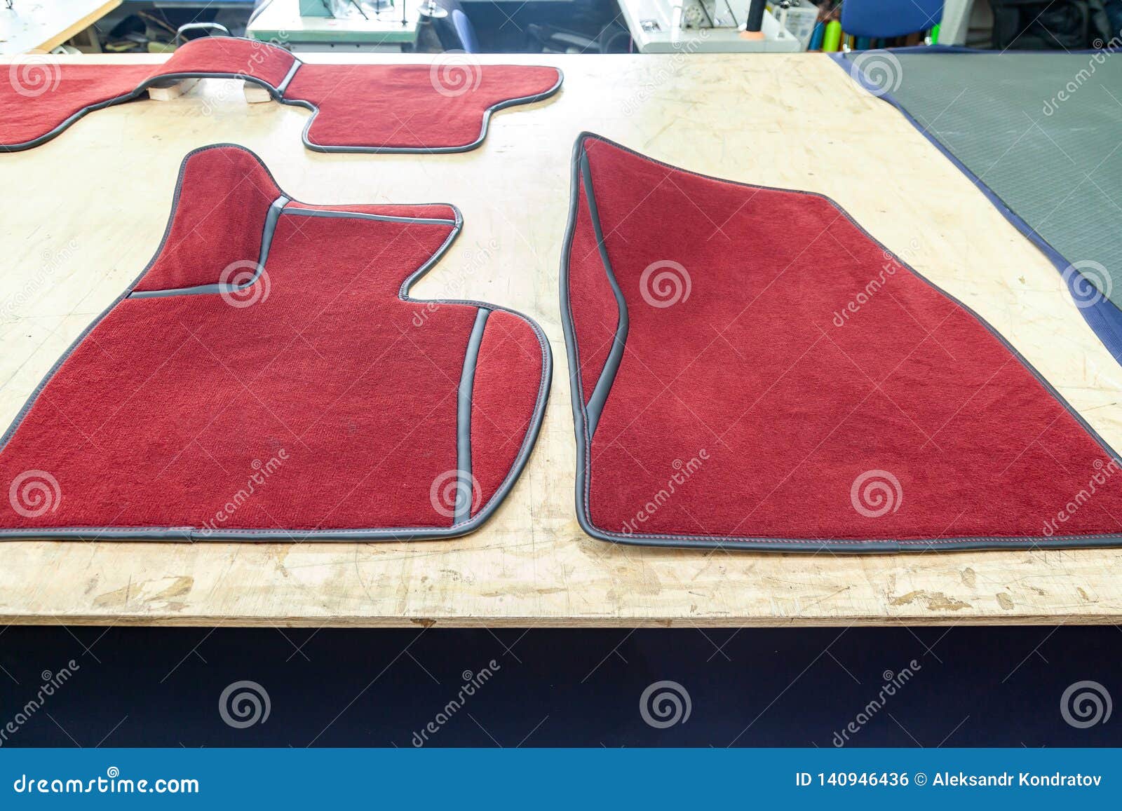 Car 3d Handmade Floor Mats Of Red Color From Wool For Front