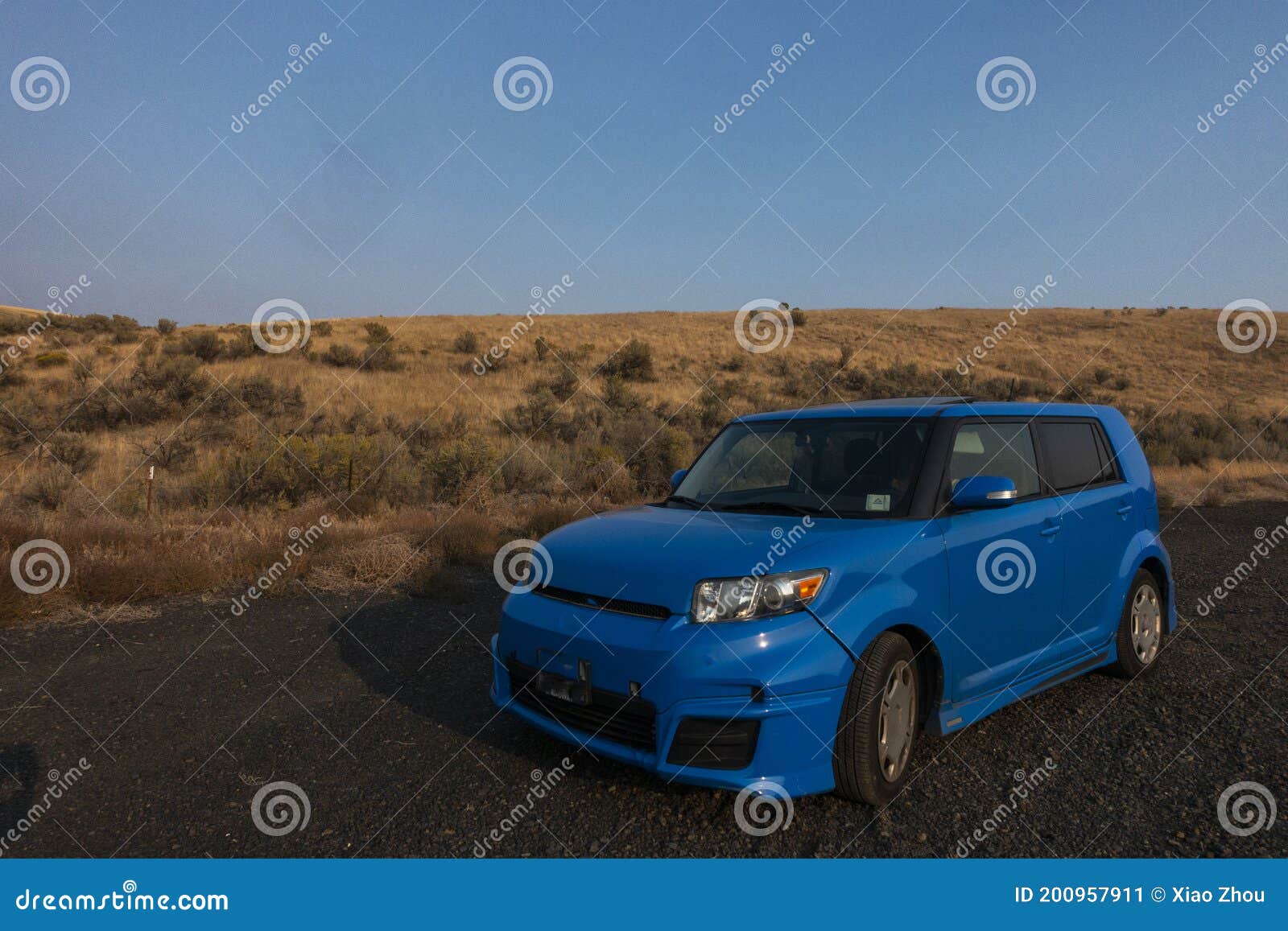 Car in the Desert in East Oregon Stock Image Image of countryside
