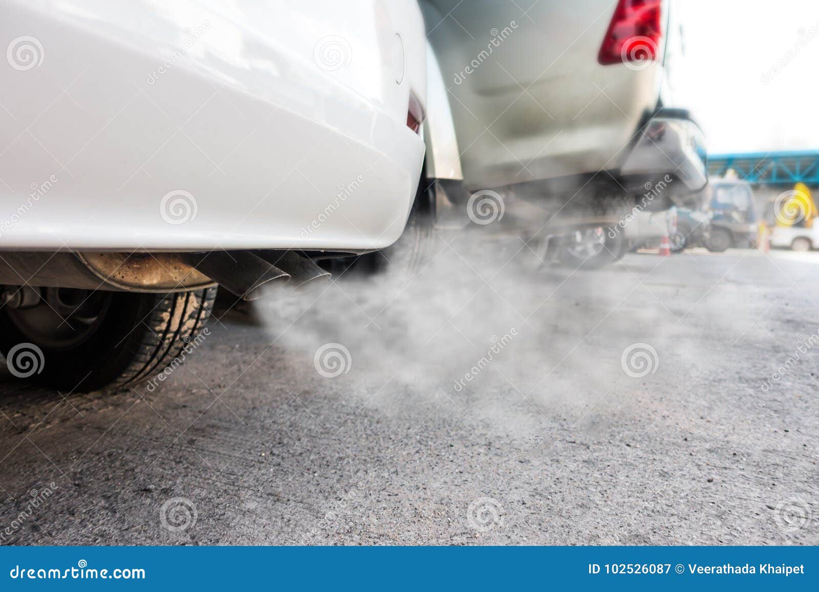 Car Exhaust Pipe Comes Out Strongly of Smoke Stock Image - Image of ...