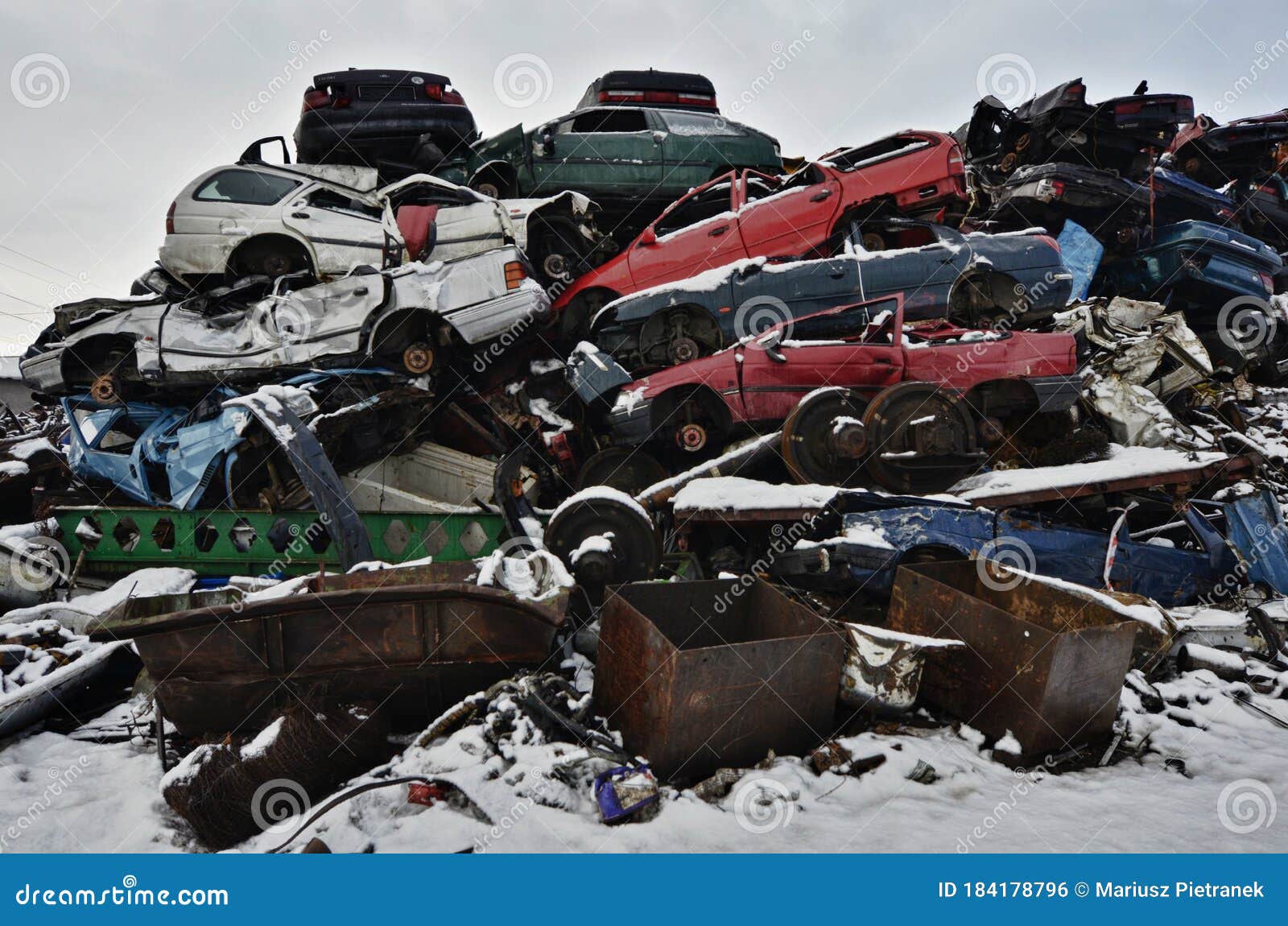 Car Scrapyard Auto Wrecks Junk Yards Editorial Photo Image of recycling, poland 184178796