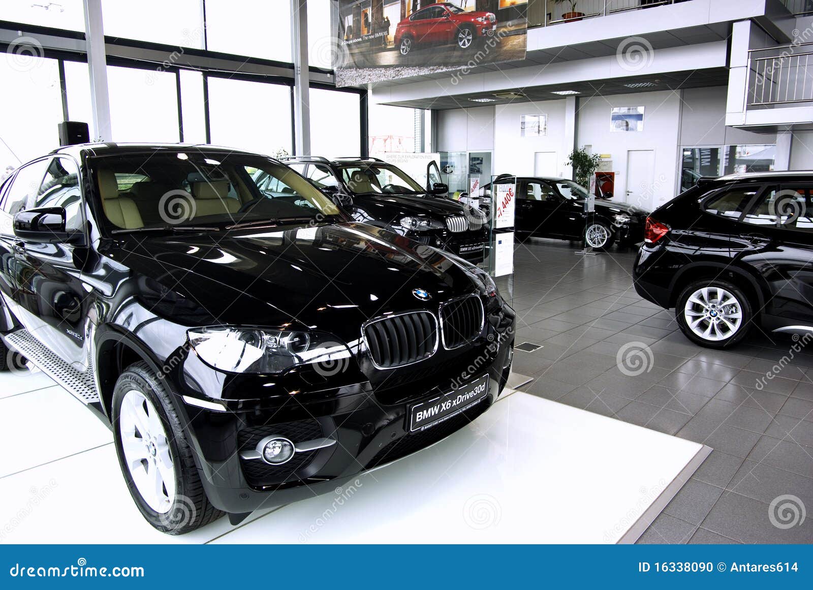 Car showroom editorial image. Image of cars, salesroom 16338090