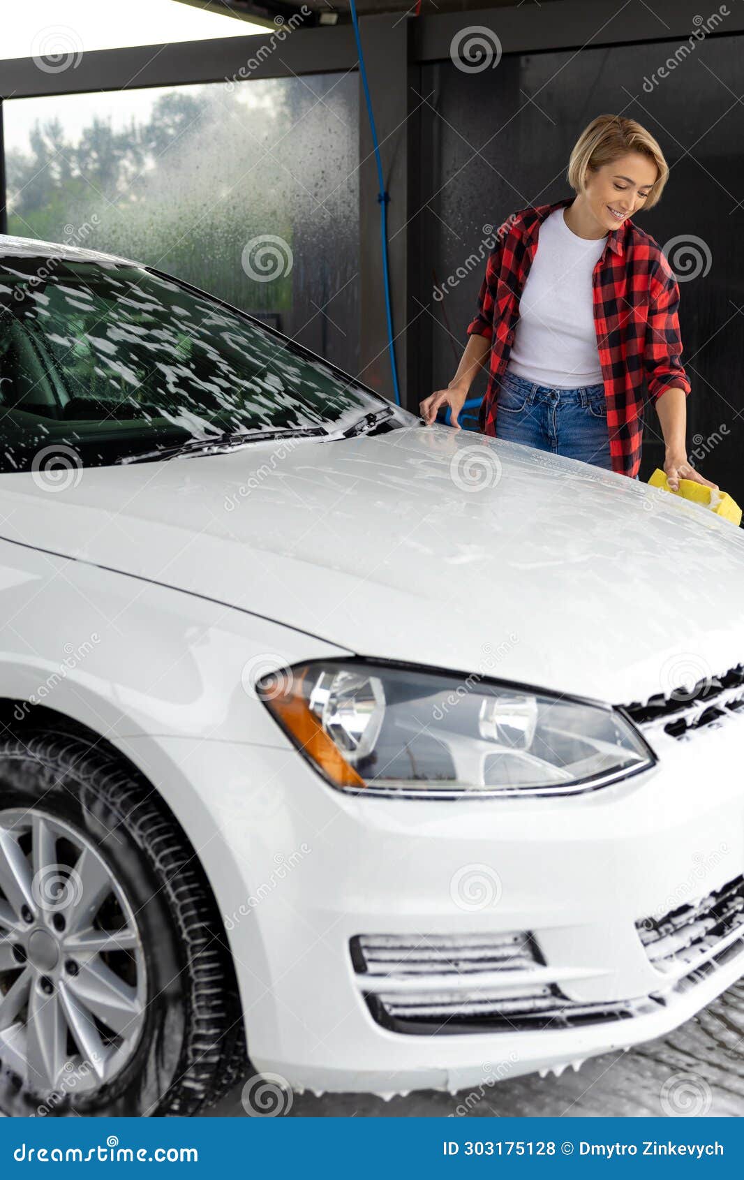 Car Wash Worker Cleaning the White Car Stock Photo Image of shorthaired, expert 303175128
