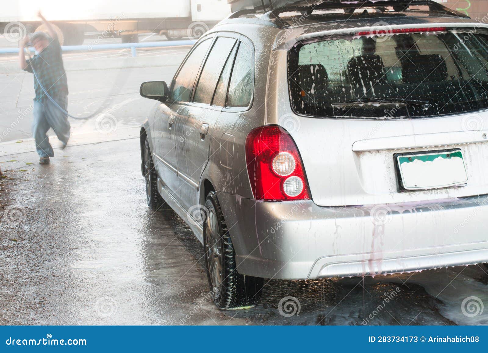 Car wash stock image. Image of people, wash, liquid 283734173