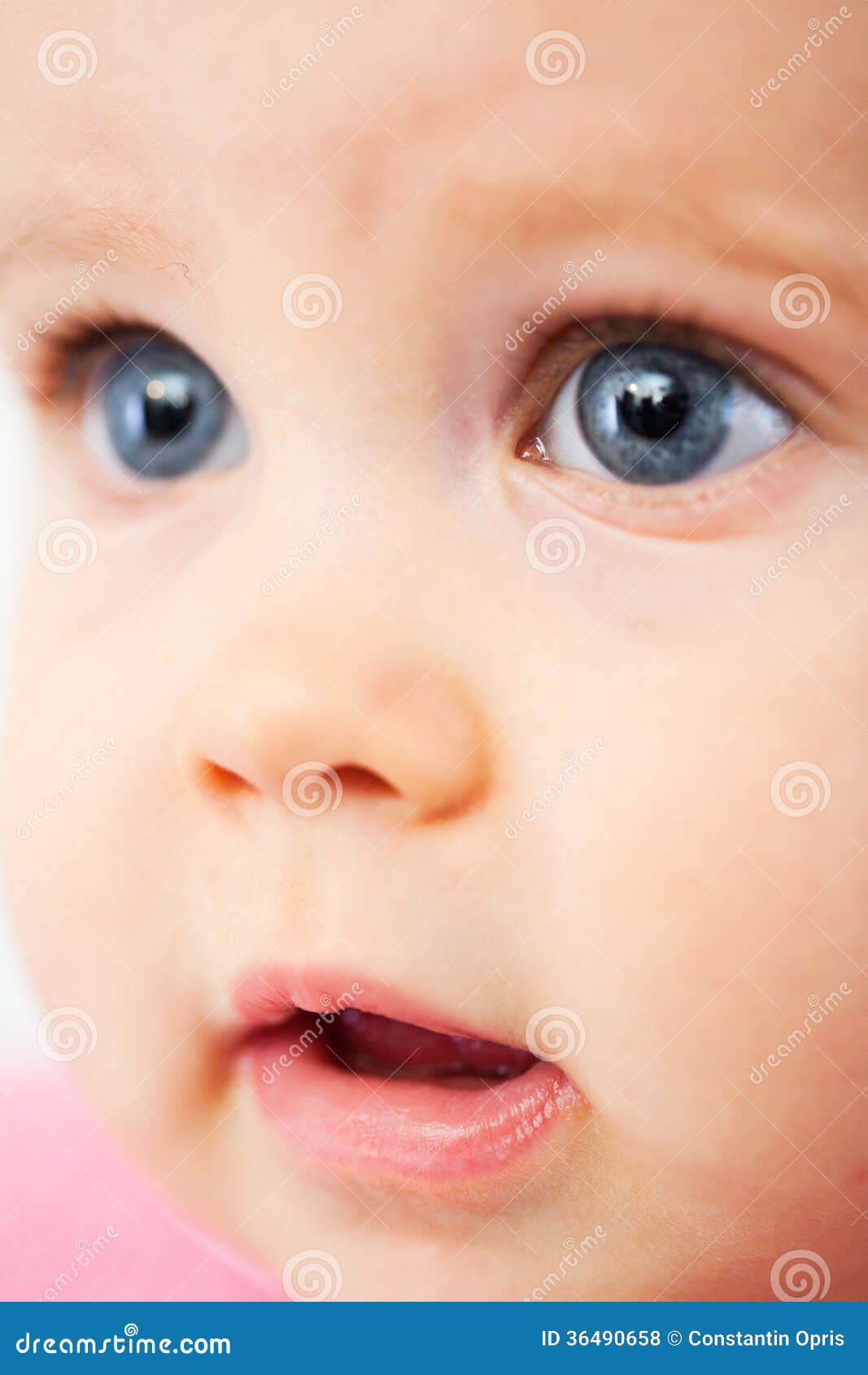 Carita de bebé adorable foto de archivo. Imagen de azul - 36490658, image size:1067x1690