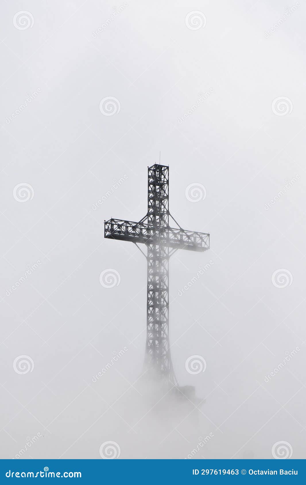 caraiman cross in the fog