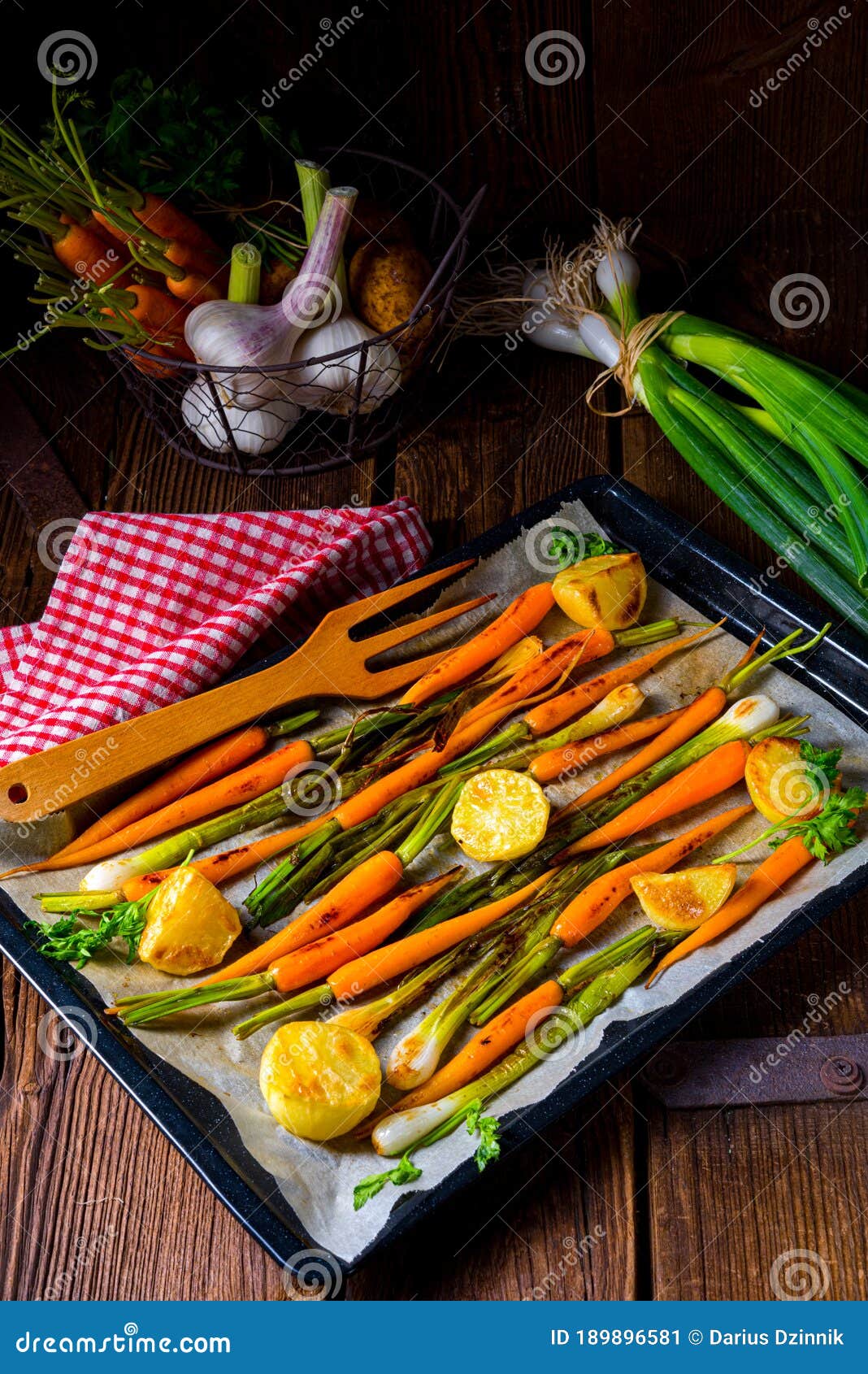 A Caramelized Oven Vegetables with Honey and Sesame Stock Image Image of dish, kernels 189896581