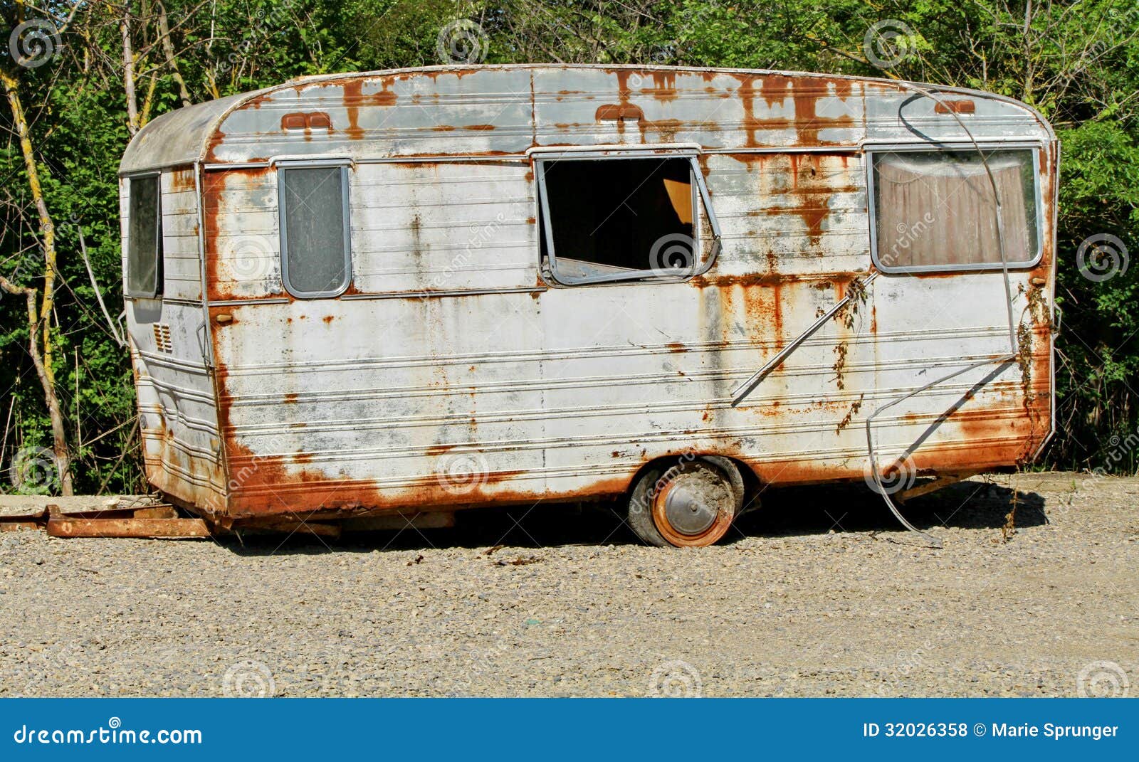 Lo Malo de Vivir en Camper: Baños Secos y Ventajas, image size:1600x1071