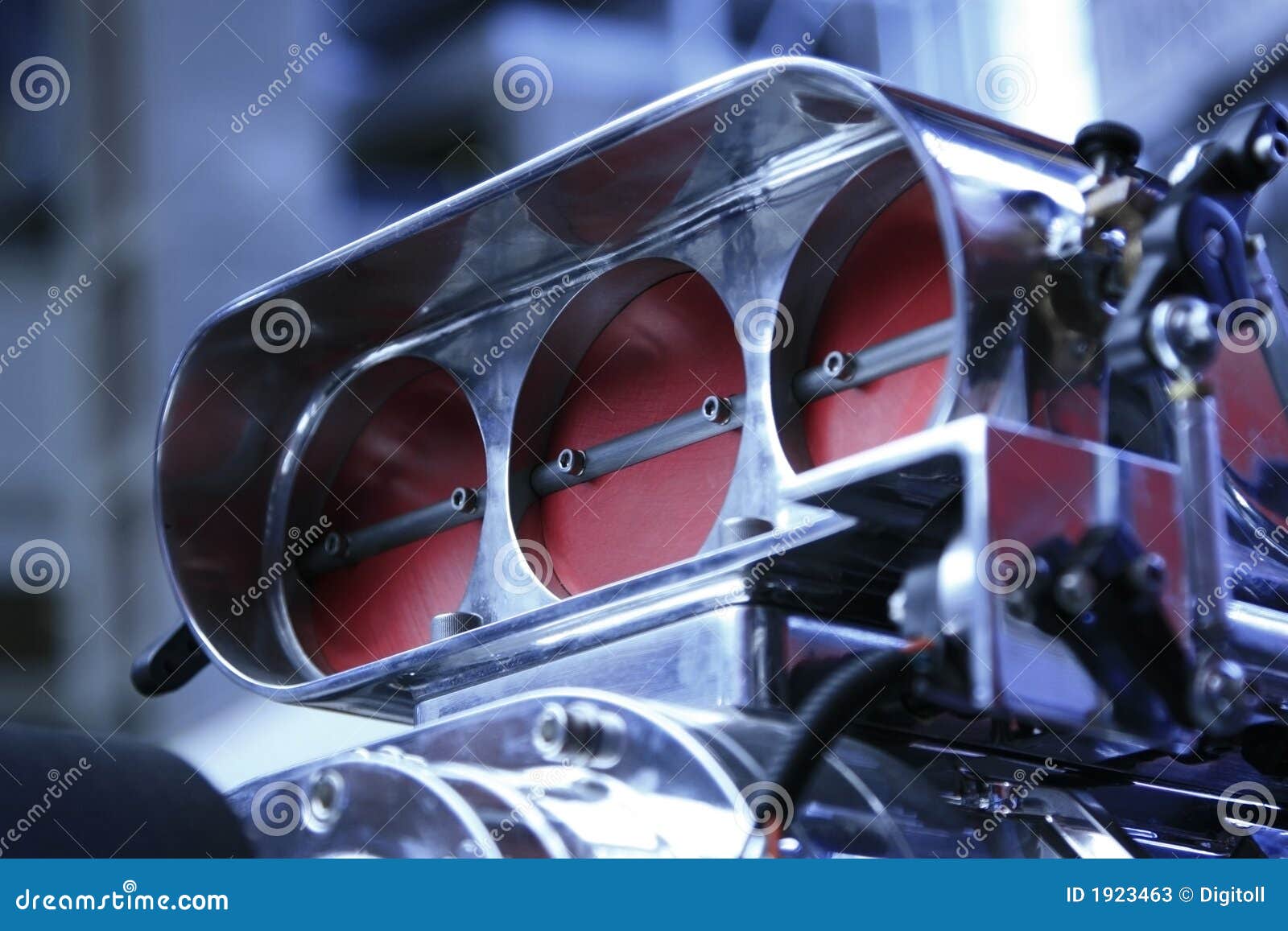 Carburateur de Rod chaud image stock. Image du mécanique 1923463