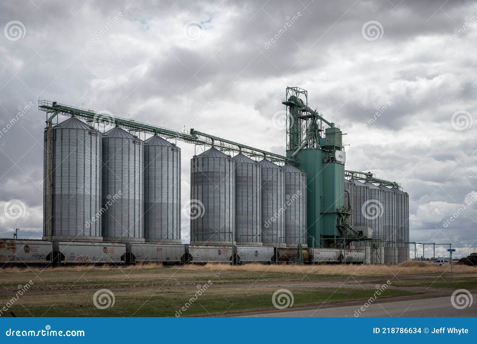Cargill Elevator, Blackie editorial stock image. Image of harvest