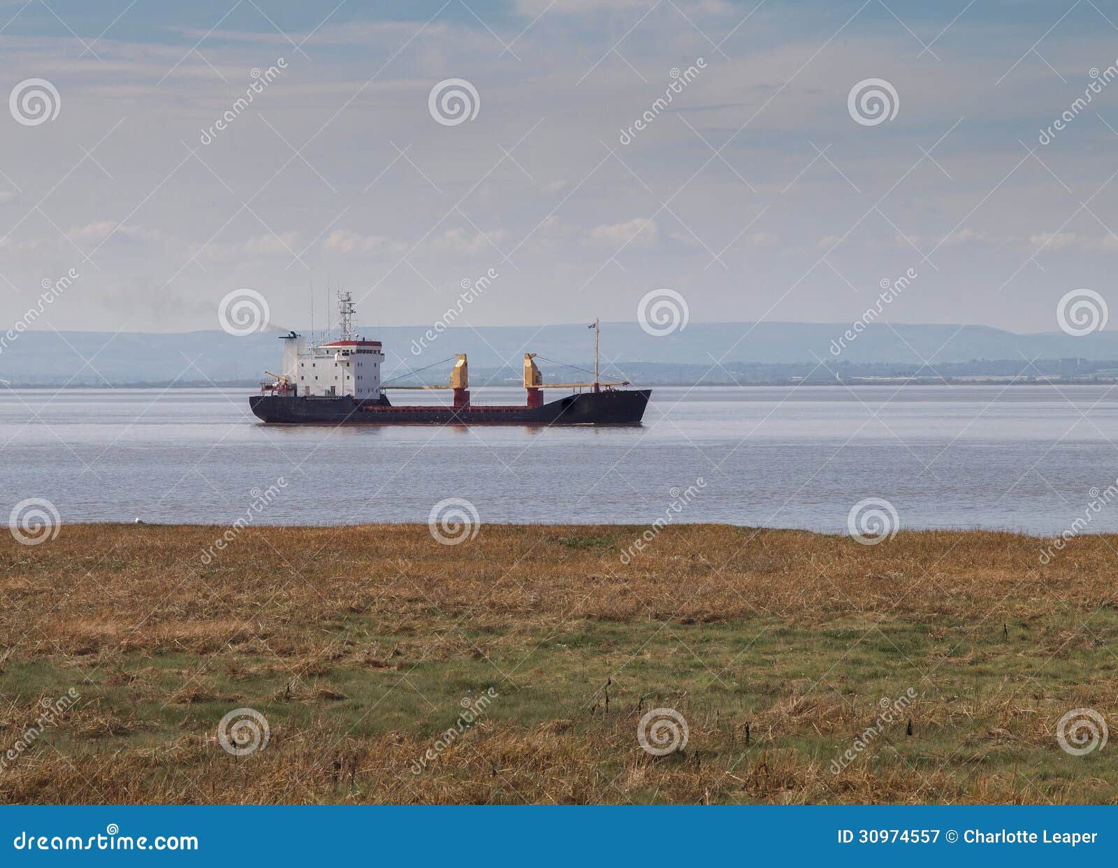Cargo En Bristol Channel, Angleterre Image stock Image du bristol