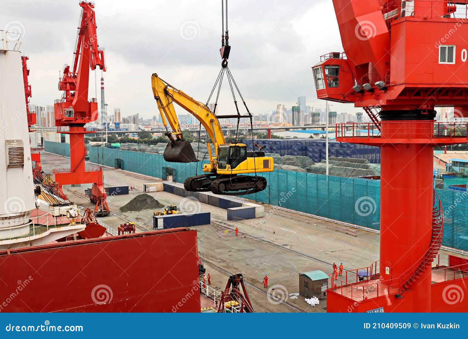 Cargo Terminal for Unloading Bulk Cargo of Cooper Concentrates by Shore