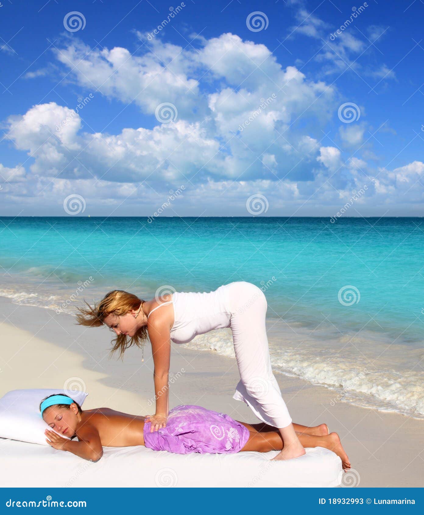 Caribbean Beach Massage Shiatsu Waist Therapy Stock Image Image Of