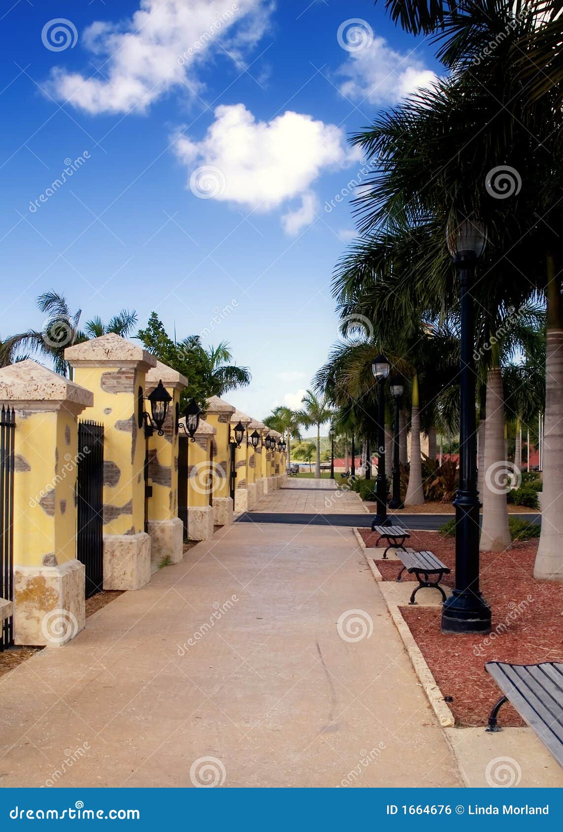 caribbean island promenade