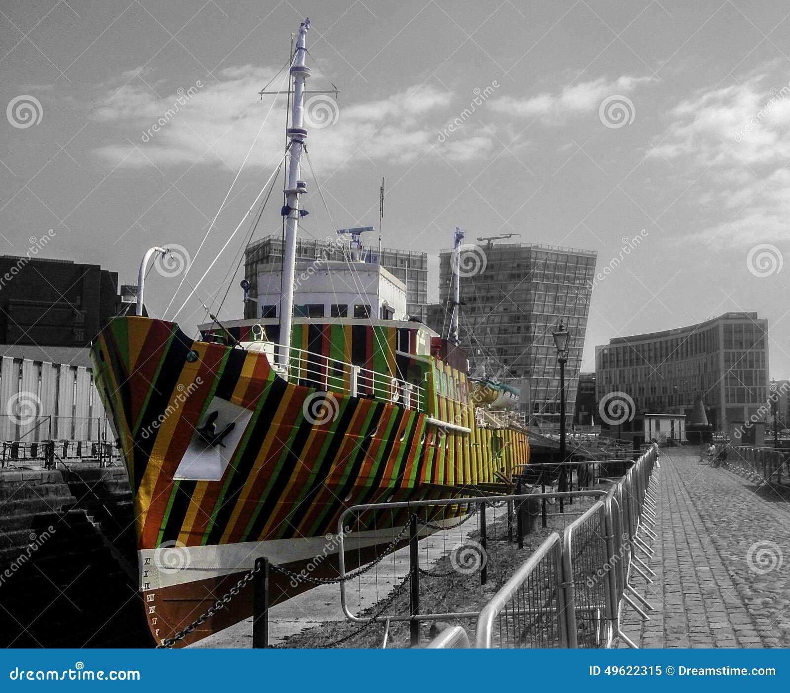 carlos cruz-diez dazzle ship