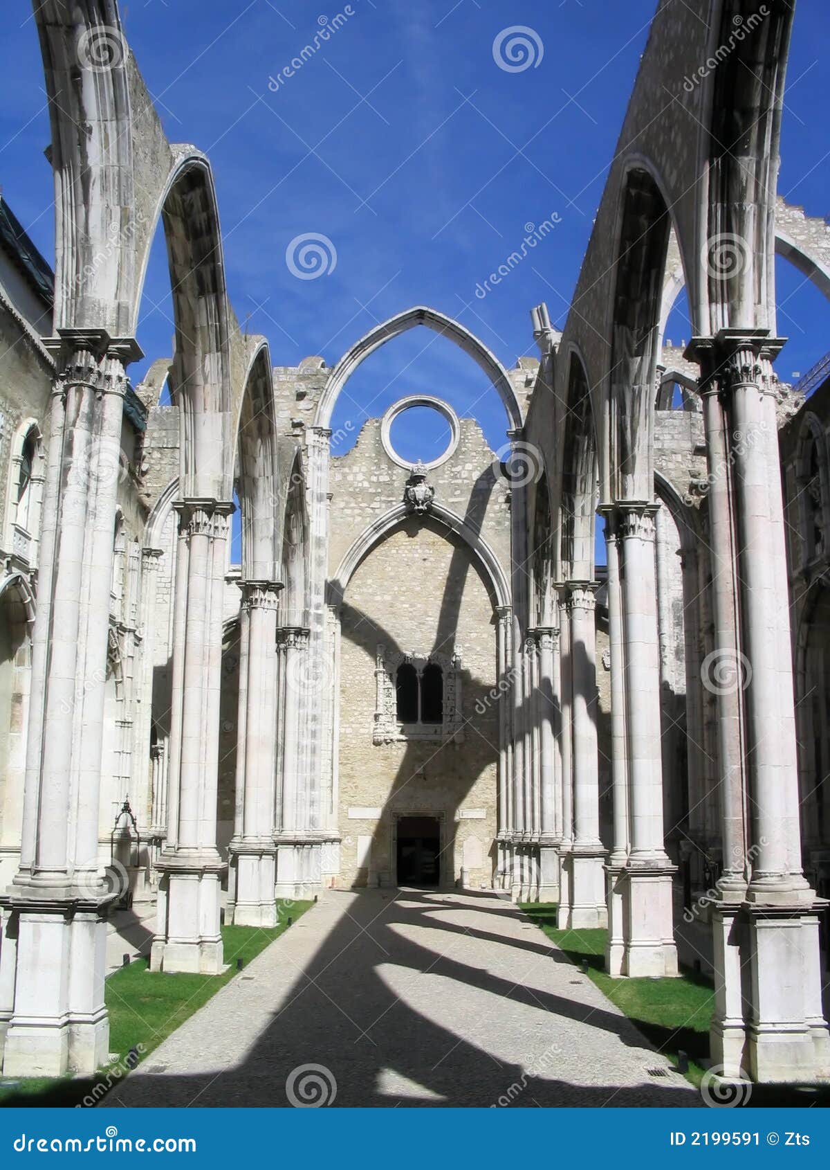 carmo convent in lisbon