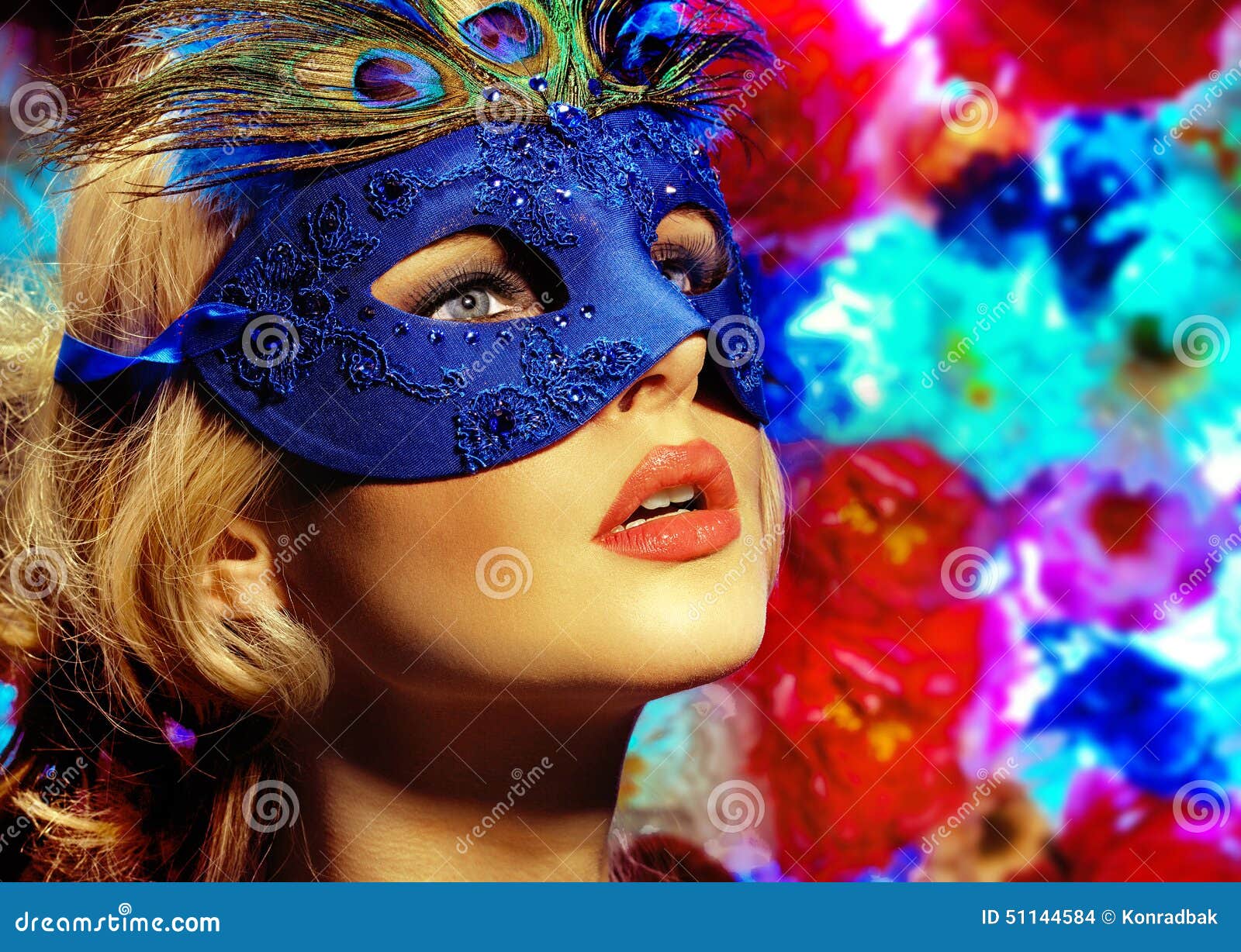 Premium Photo  Dream mask on a woman