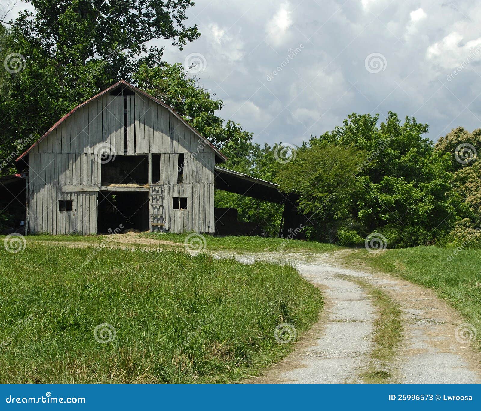 Carolina Barn stock image. Image of agriculture, road 25996573