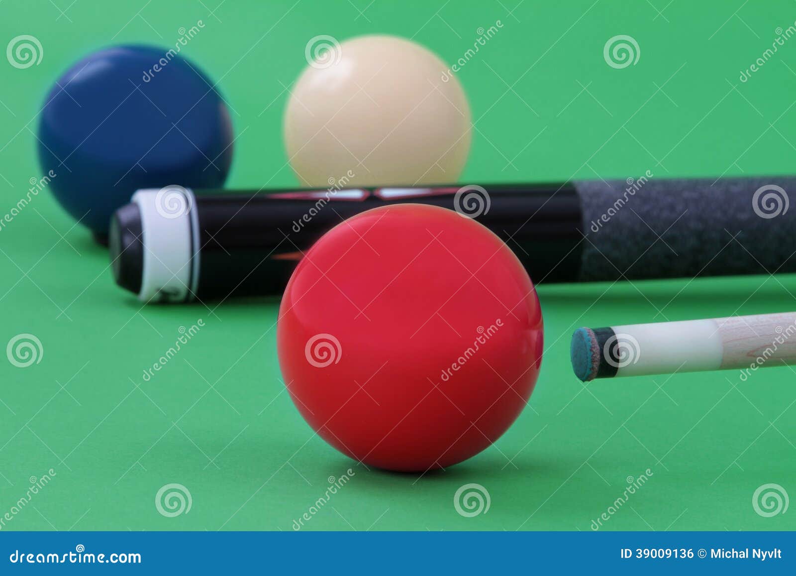 Carom balls stock photo. Image of rivalry, carom, felt 39009136