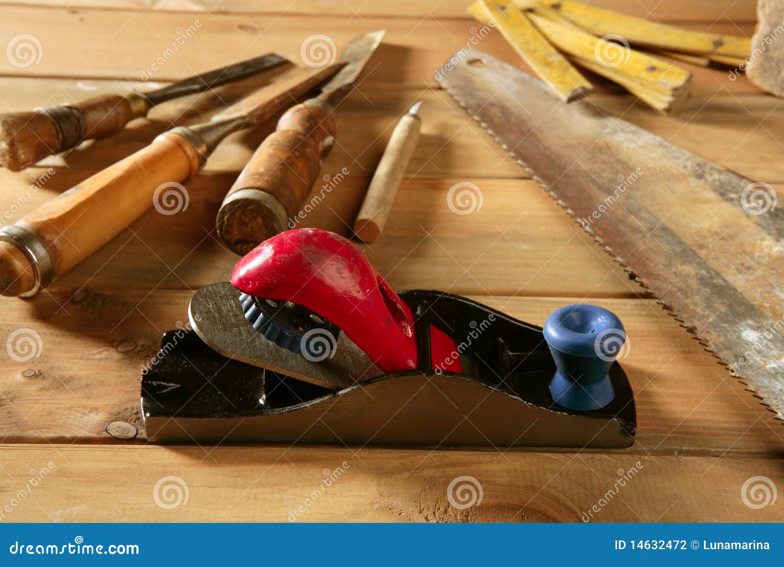 12,805 Carpenter Plane Stock Photos - Free & Royalty-Free Stock Photos from  Dreamstime