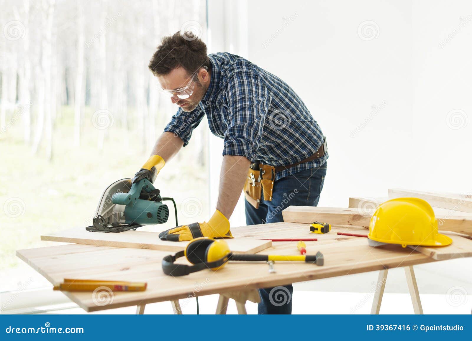 How Much Does A Qualified Carpenter Earn Builders Academy Australia