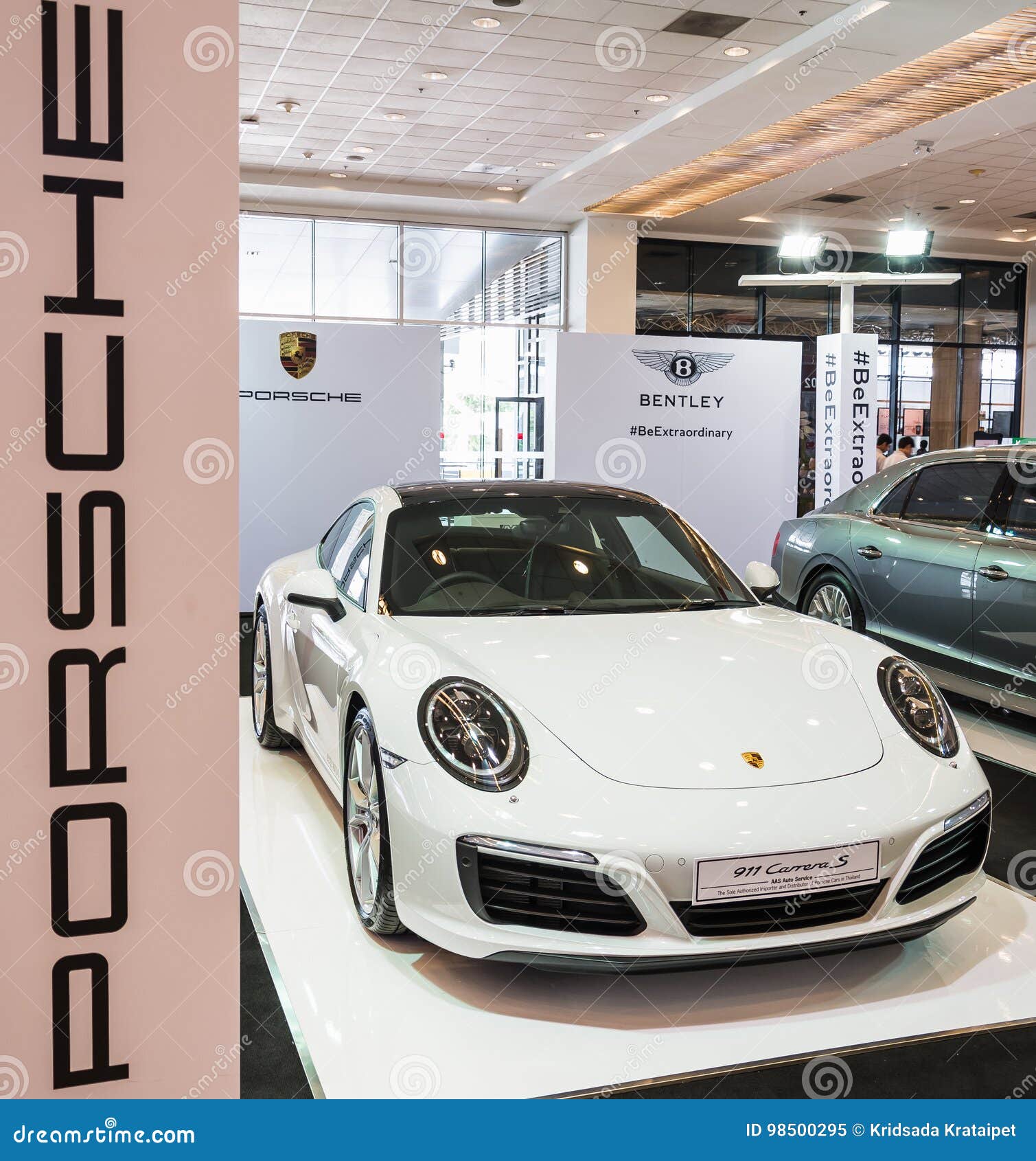 Carrera s Porsches 911 redaktionelles bild. Bild von