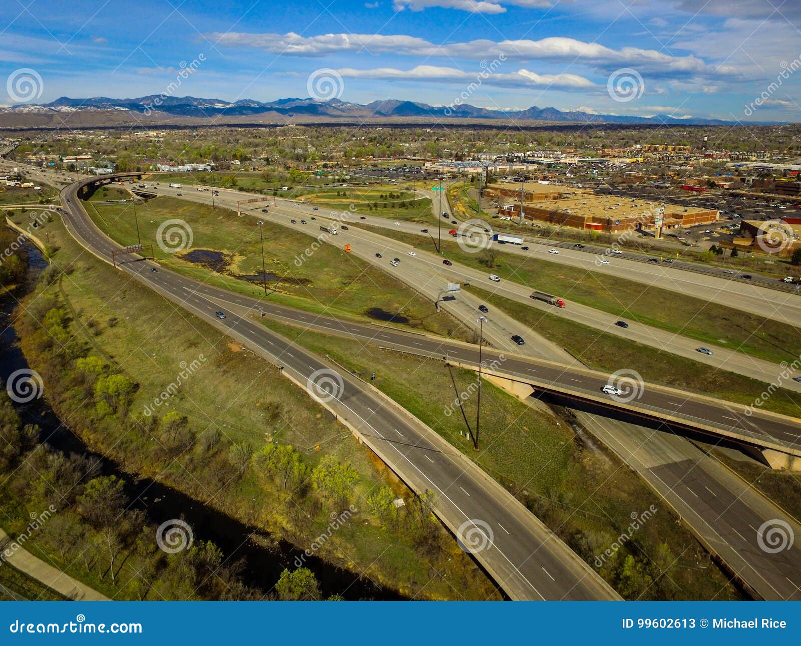 Carreteras En Denver Del Norte Imagen de archivo Imagen de camino