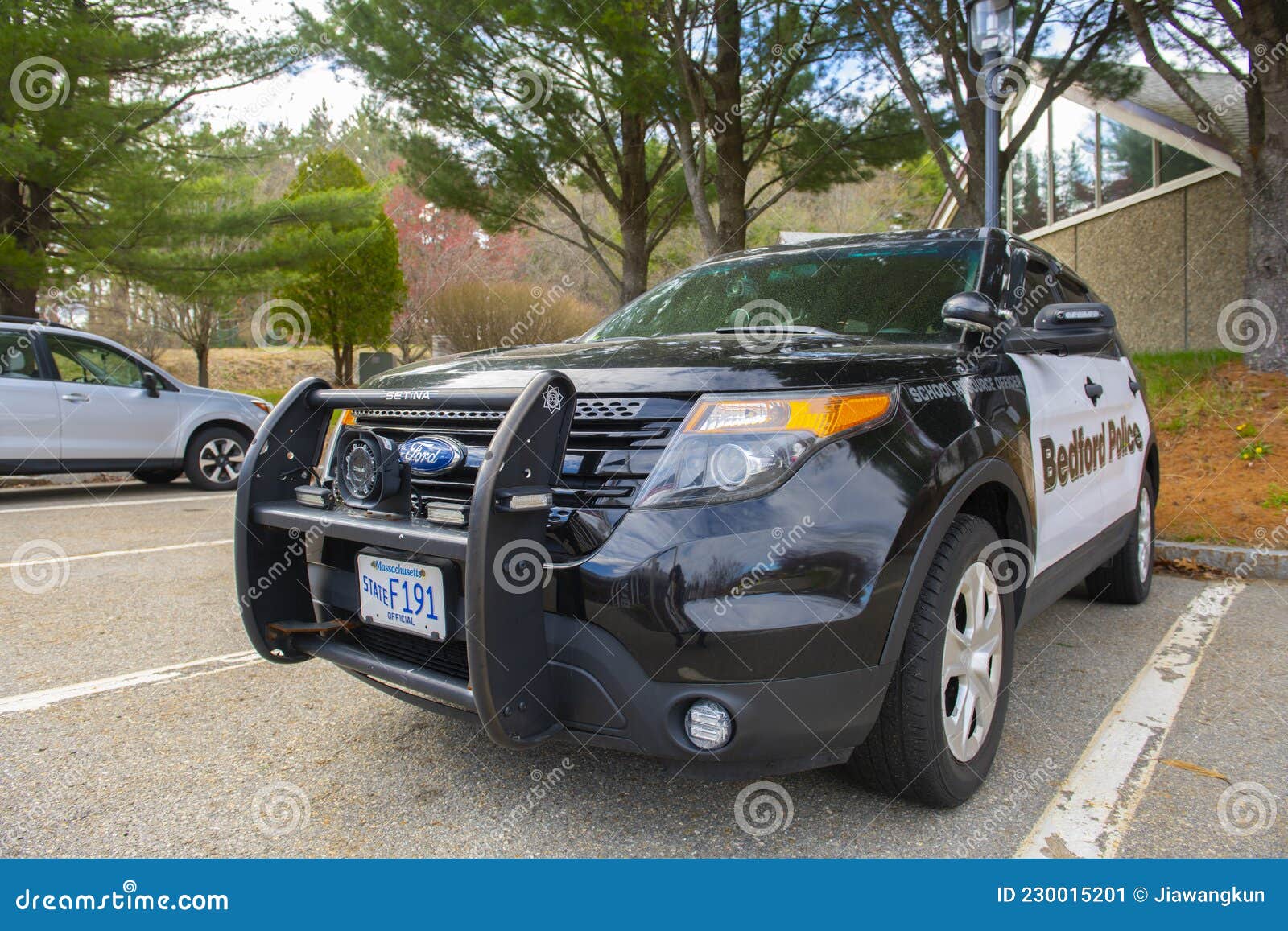 Ford apresenta novo carro de polícia, o Police Interceptor