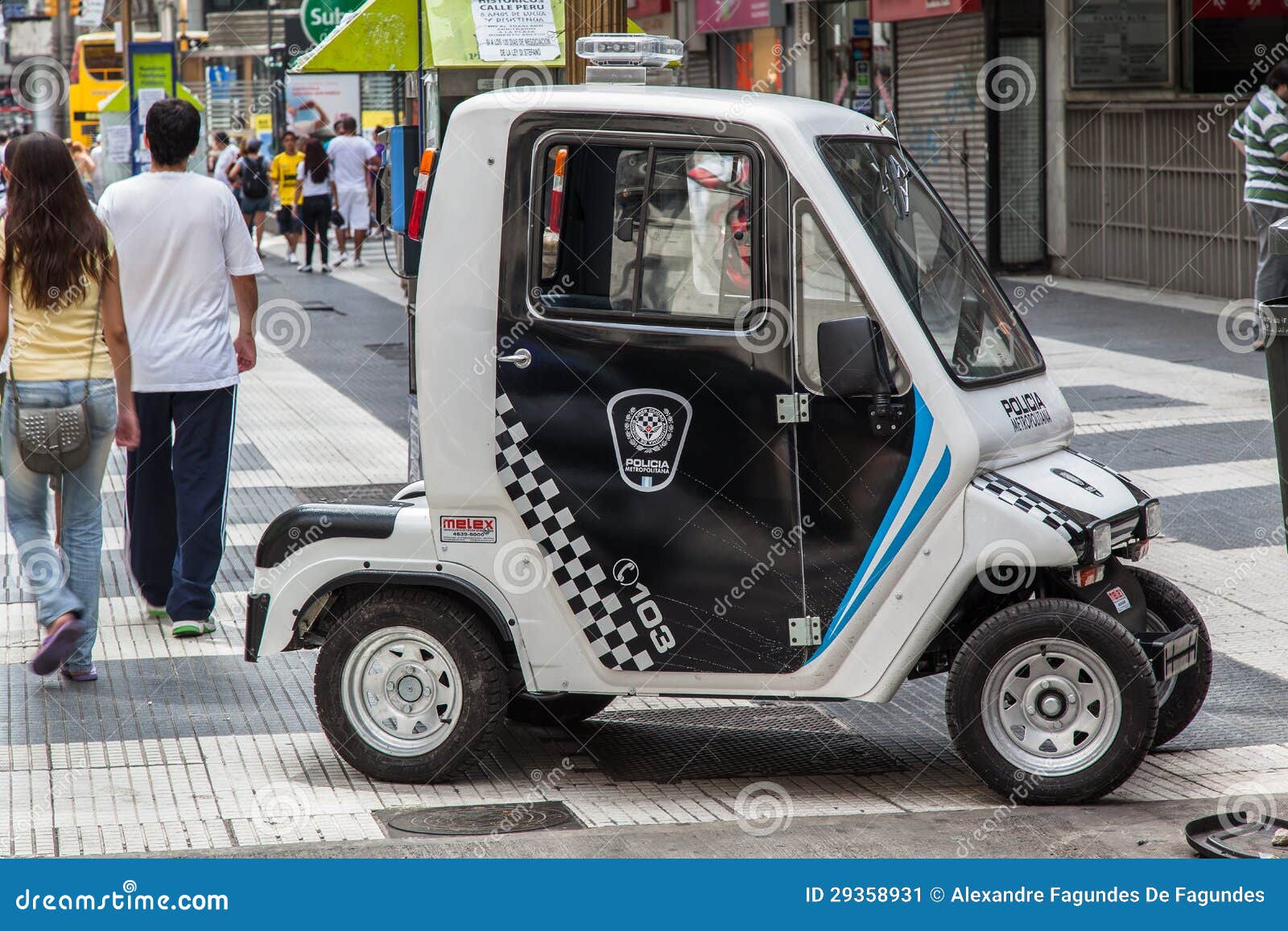 Carro De Polícia Minúsculo Buenos Aires Argentina Foto Editorial - Imagem de  carro, centro: 29358931