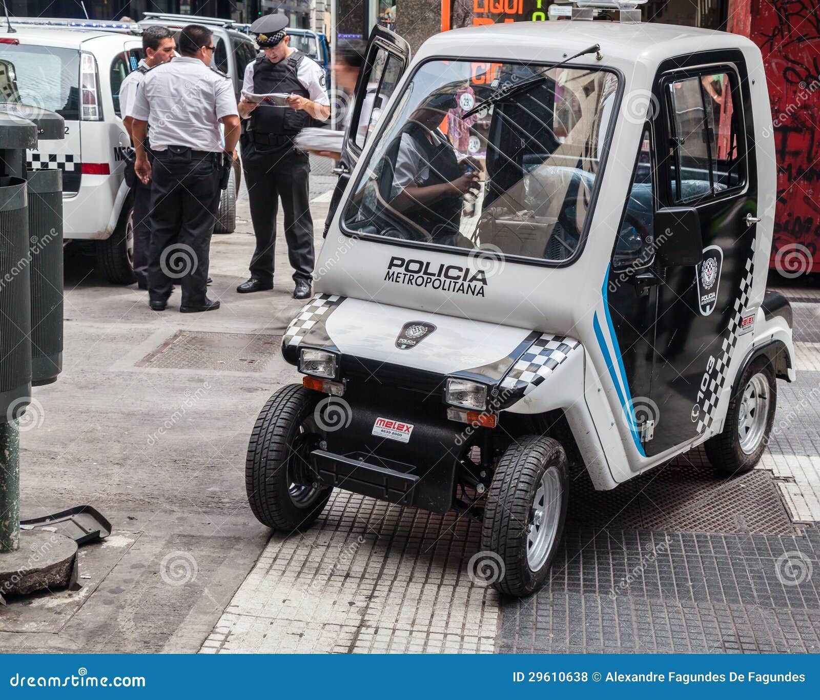 Carro De Polícia Minúsculo Buenos Aires Argentina Foto de Stock Editorial -  Imagem de aires, oficial: 29610638
