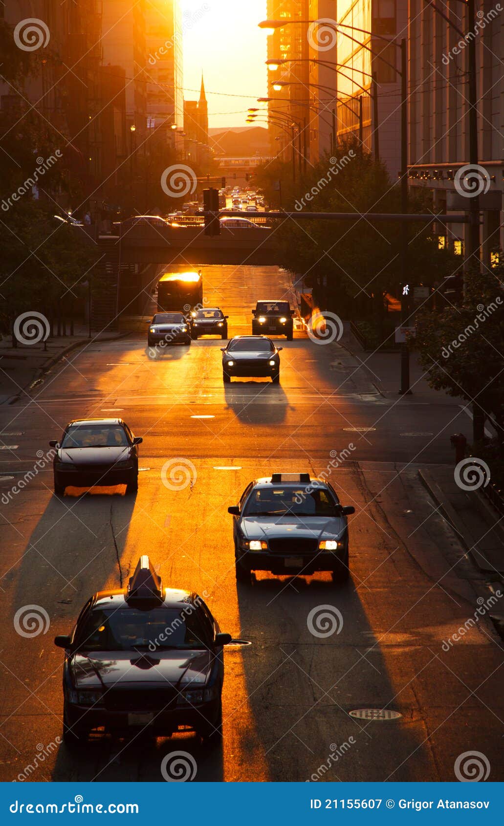 Cars in city stock image. Image of hour, cars, vehicles 21155607