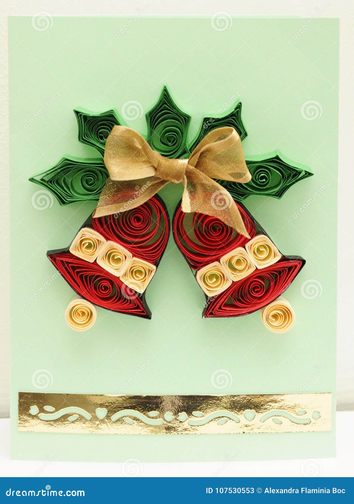 Immagini Quilling Natale.Carta Delle Campane Del Vischio E Di Natale Di Quilling Immagine Stock Immagine Di Scintillio Filiale 107530553