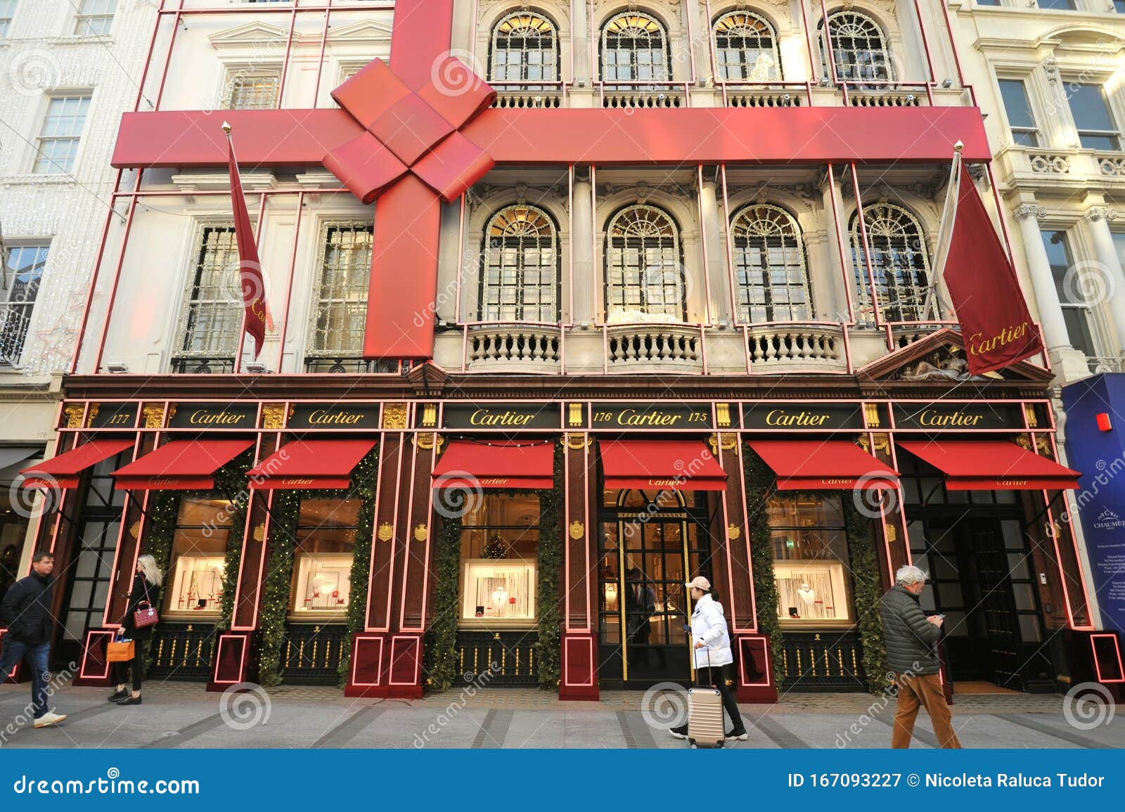 Cartier Luxury Fashion Shop In London 