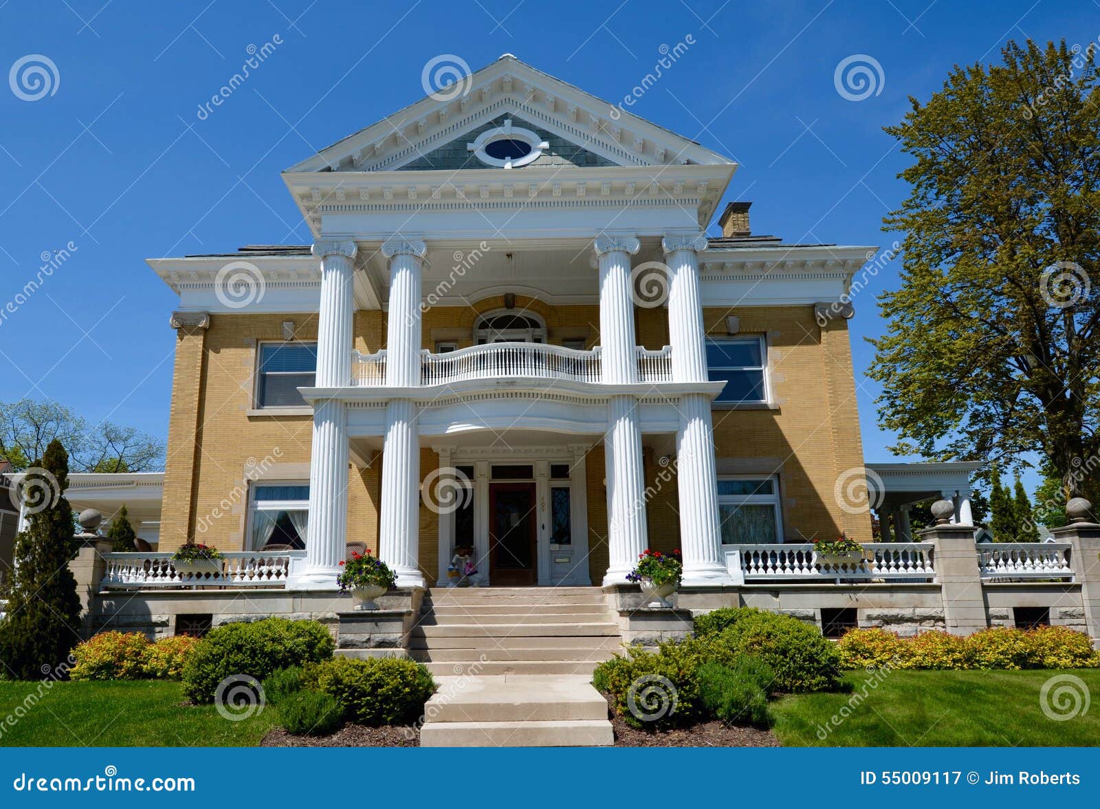 the cartier mansion ludington