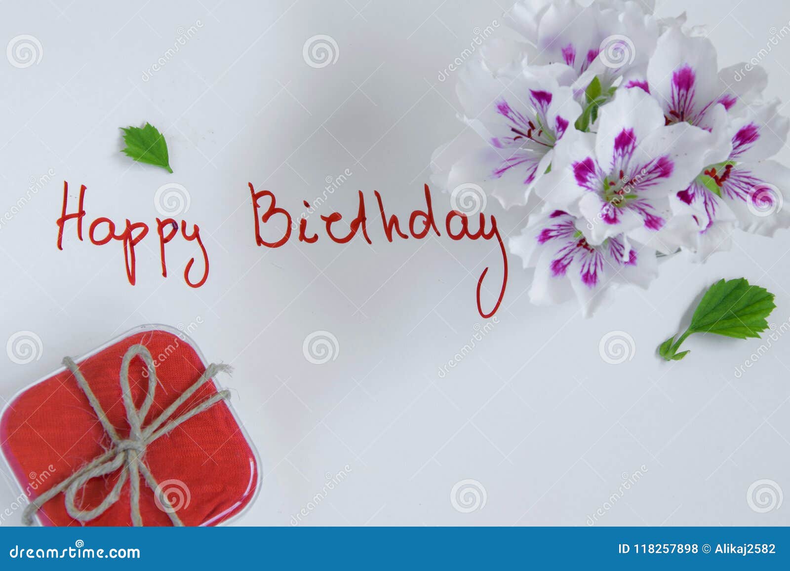 Cartolina D'auguri Di Buon Compleanno Con Il Contenitore ...