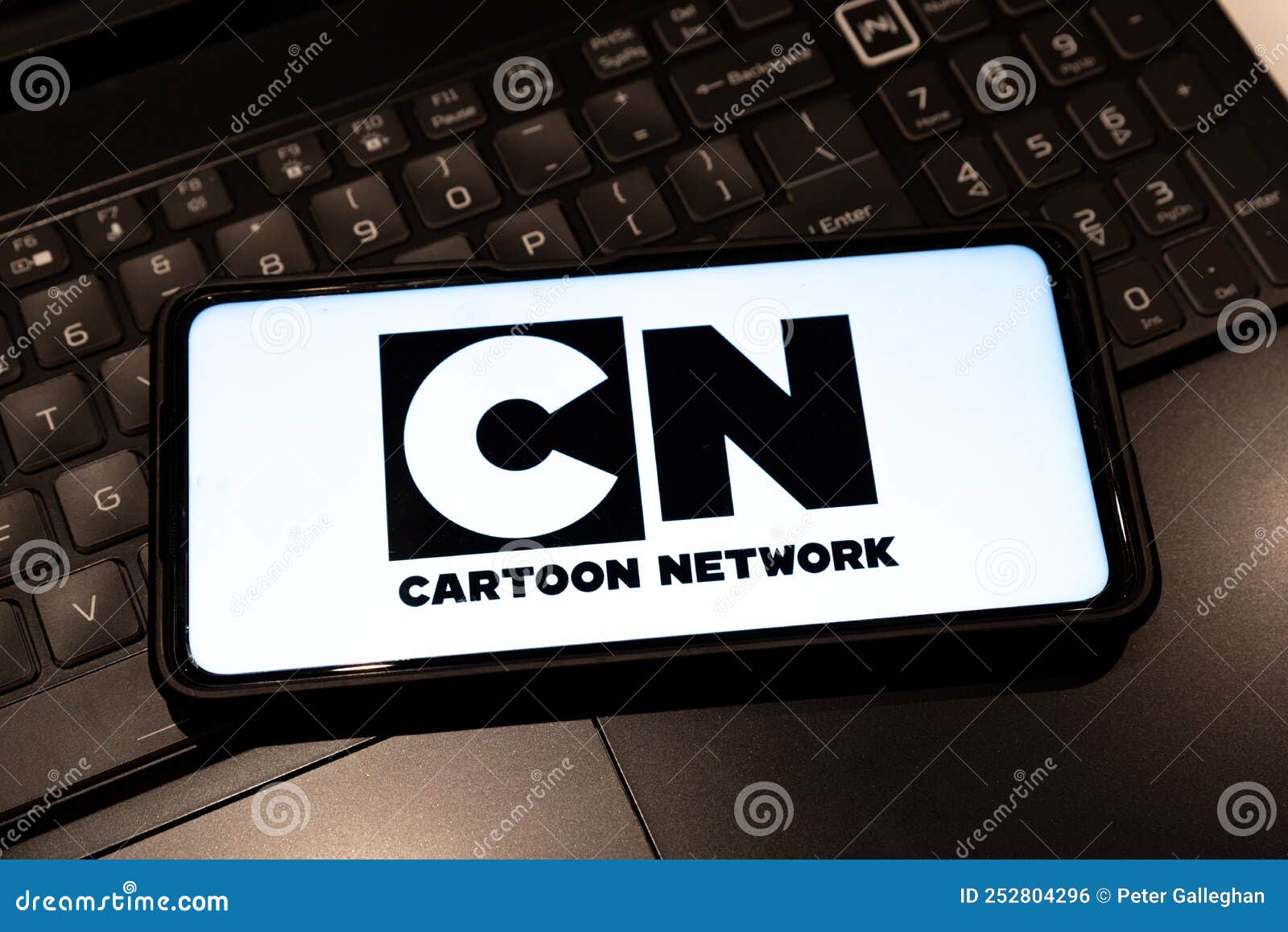 Cartoon Network Logo on Smartphone Screen , Background is a Keyboard ,  Sydney Australia July 30 2022 Editorial Photo - Image of logo, children:  252804296