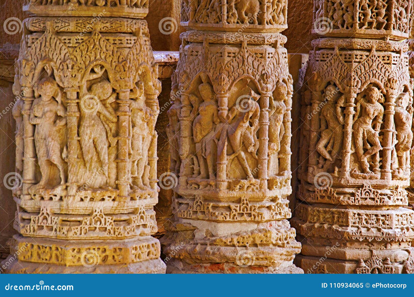 carving details on outer wall of the sun temple. built in 1026 - 27 ad during the reign of bhima i of the chaulukya dynasty, modhe