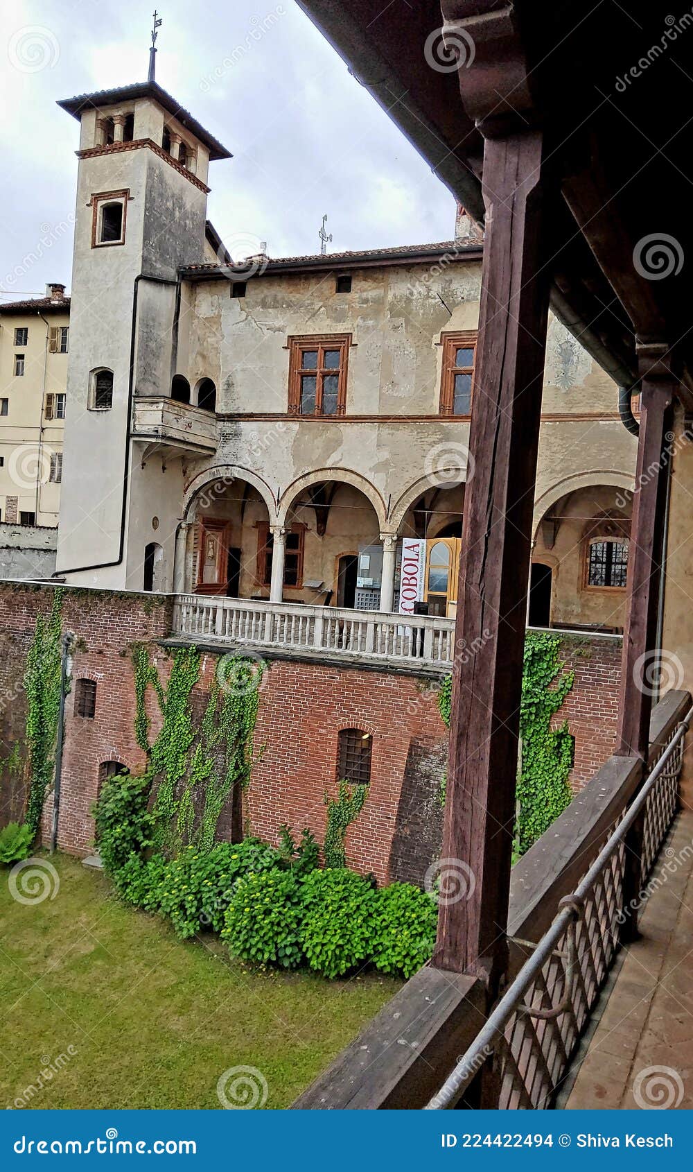 https://thumbs.dreamstime.com/z/casa-cavassa-renaissance-style-palazzo-saluzzo-region-piedmont-italy-site-city-s-museum-museo-224422494.jpg