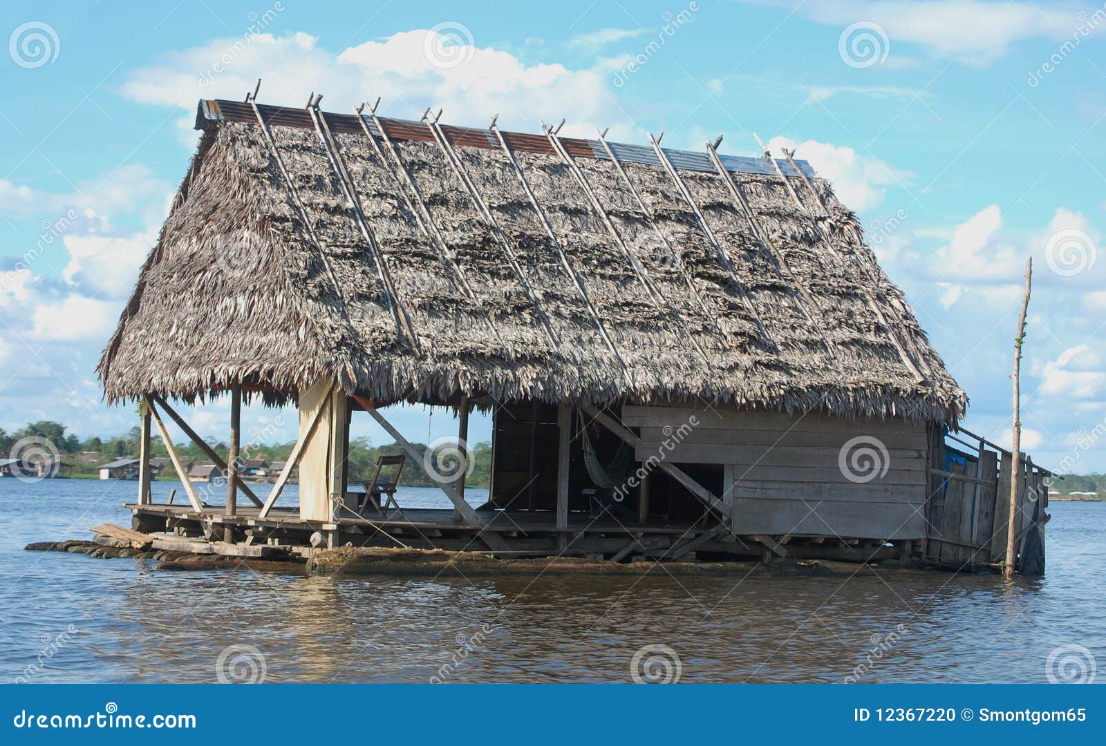 33,656 Fotos de Stock de Casa Flutuante Com - Fotos de Stock Gratuitas e  Sem Fidelização a partir da Dreamstime, image size:1600x1080