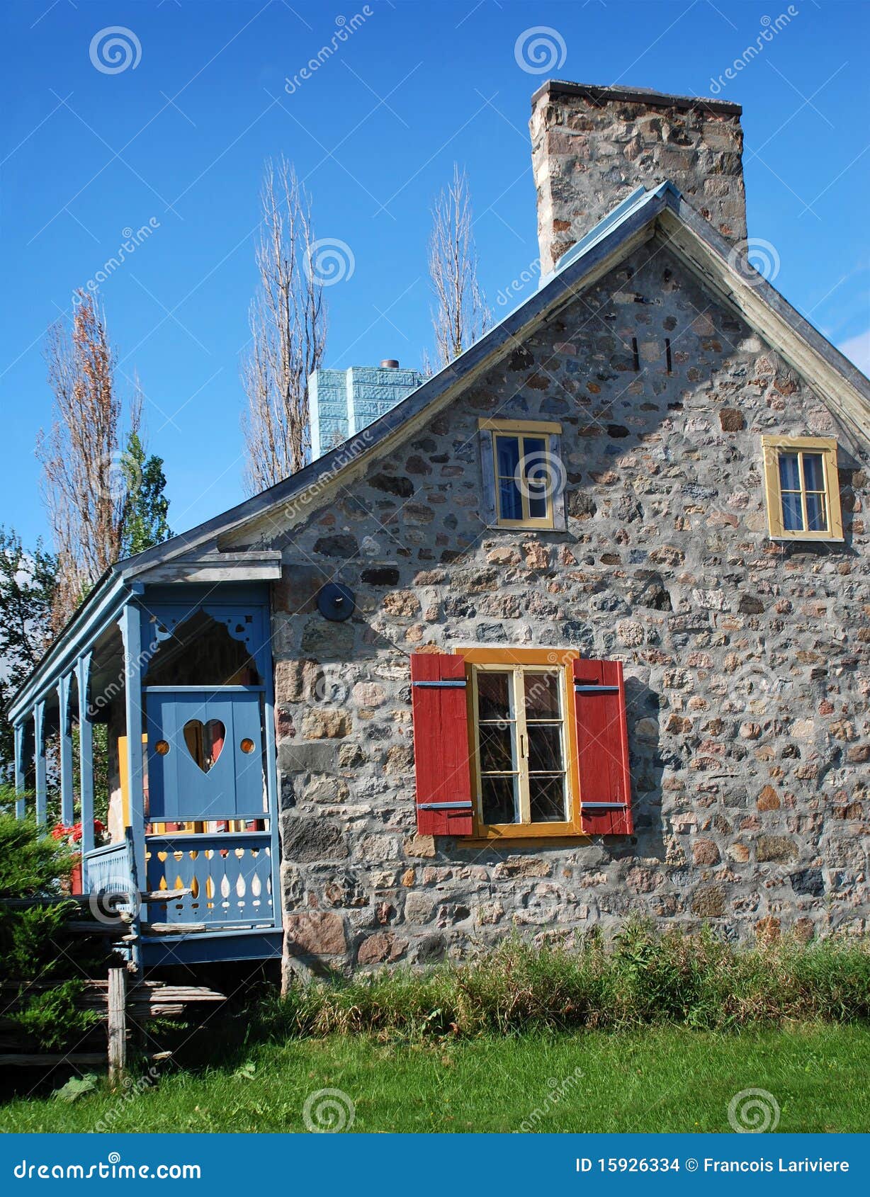 Antiga Casa De Madeira Externa Do Rei Cidade De Ontario Canada Foto de  Stock - Imagem de nave, placa: 188688430