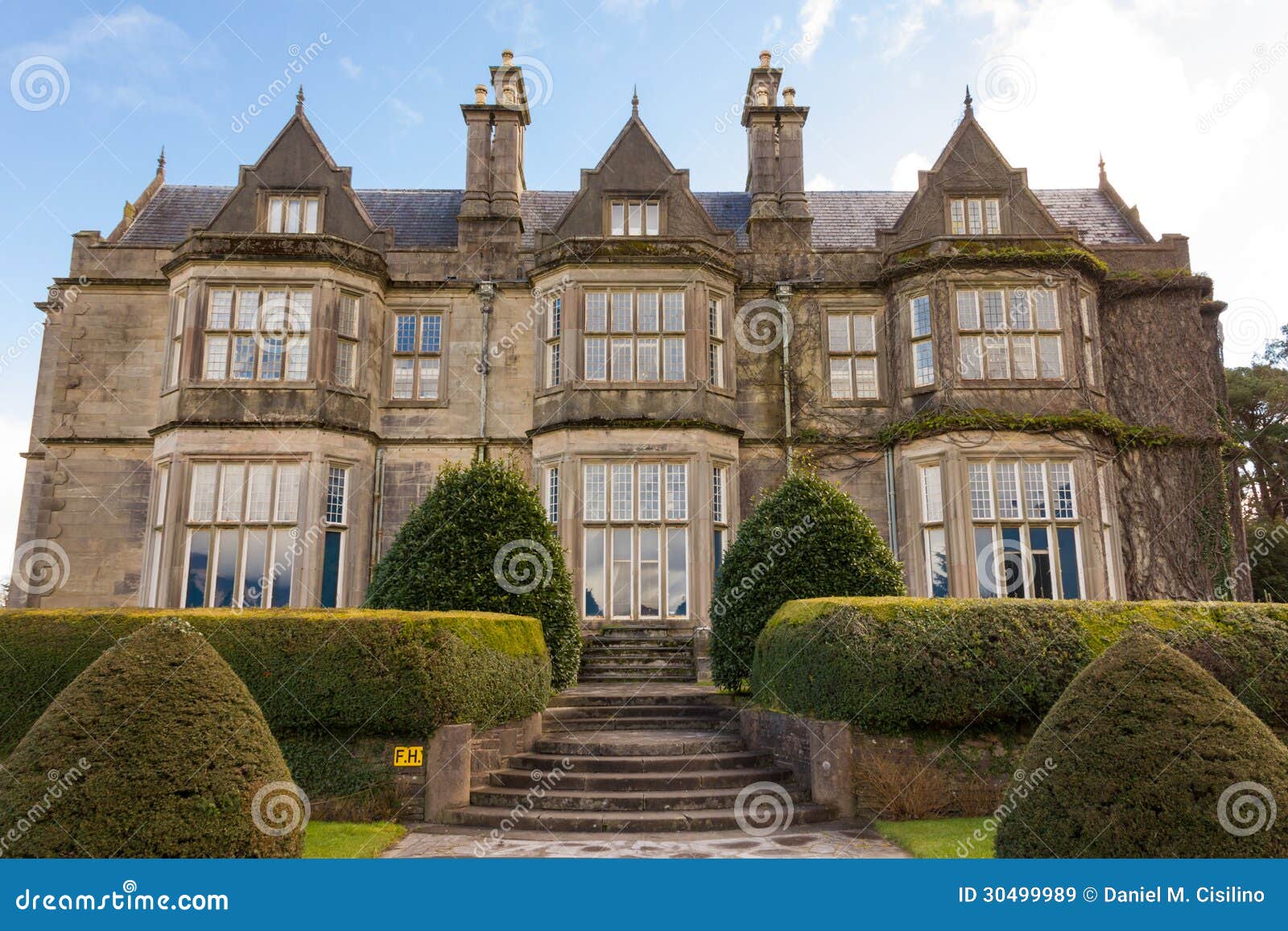 Casa E Jardins De Muckross. Killarney. Irlanda Imagem de Stock Imagem