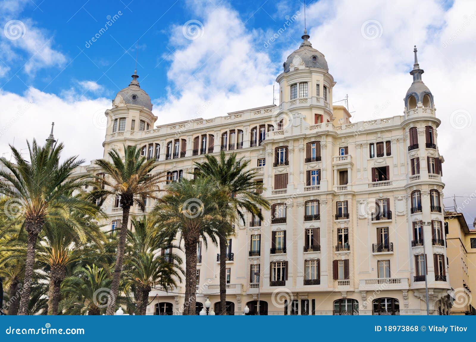 casa edificio carbonell, alicante, spain